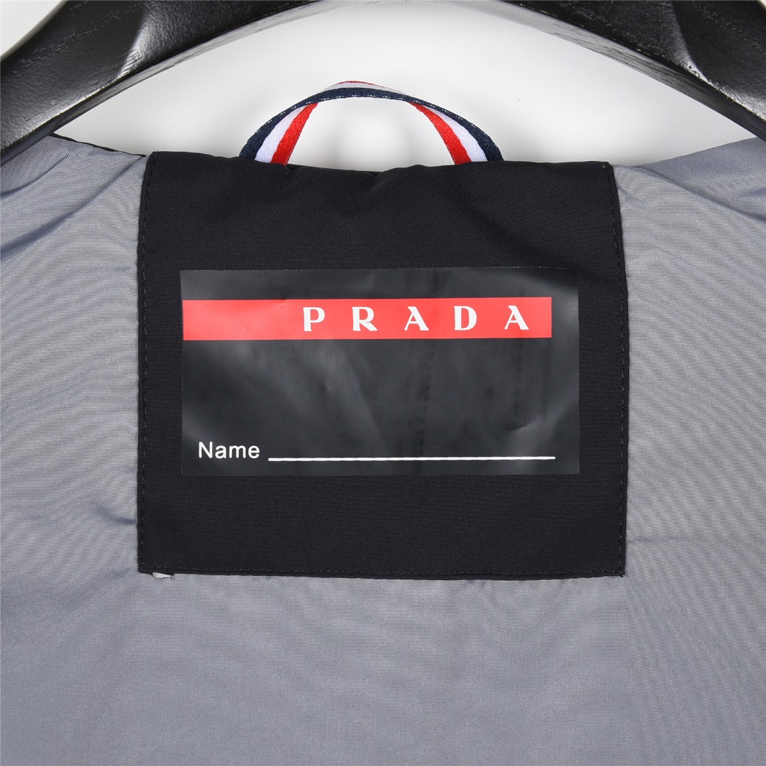 Prada/普拉达 25ss 压胶金属三角拉链连帽夹克外套 藏青