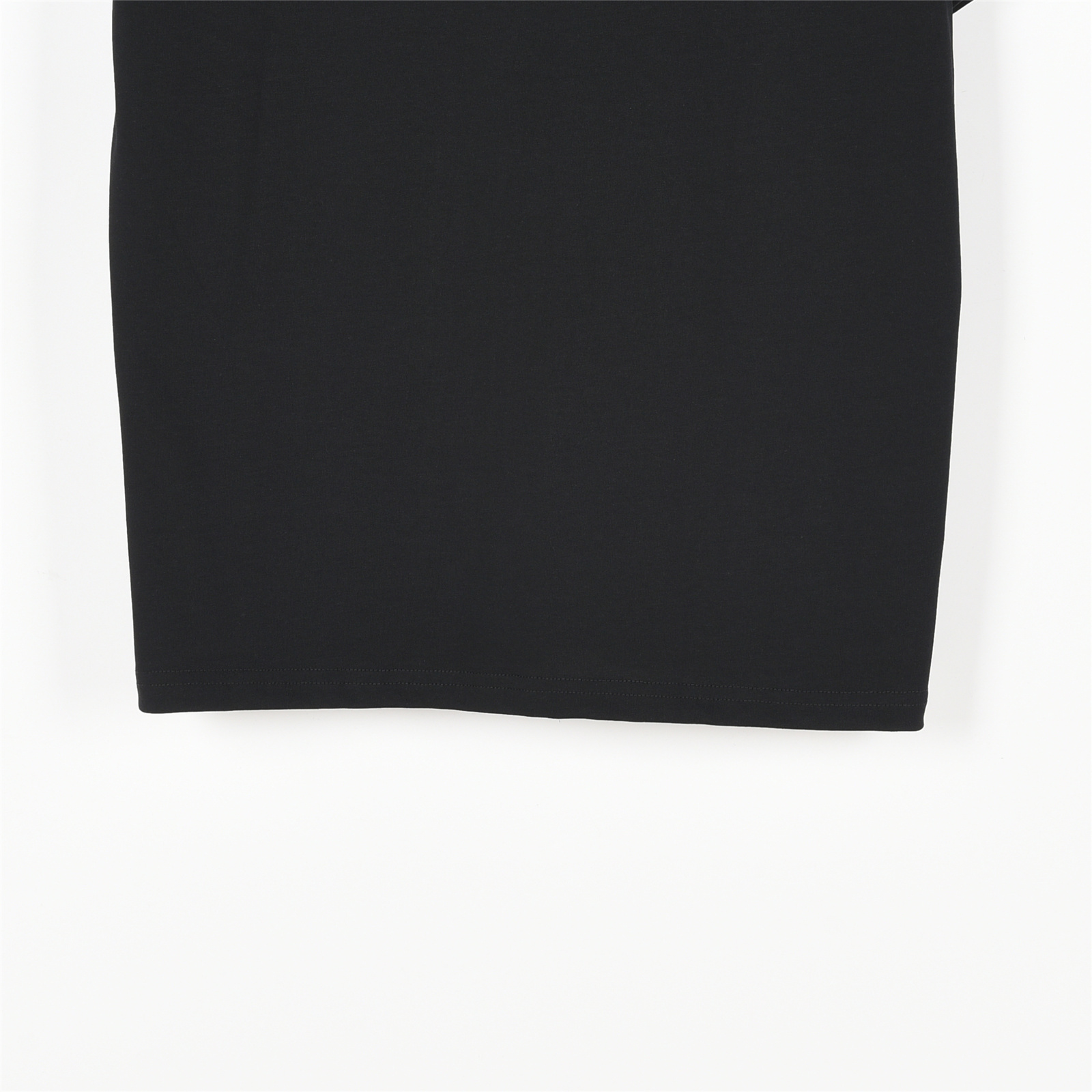 Gucci/古驰 25ss 立体浮雕压花字母logo短袖T恤