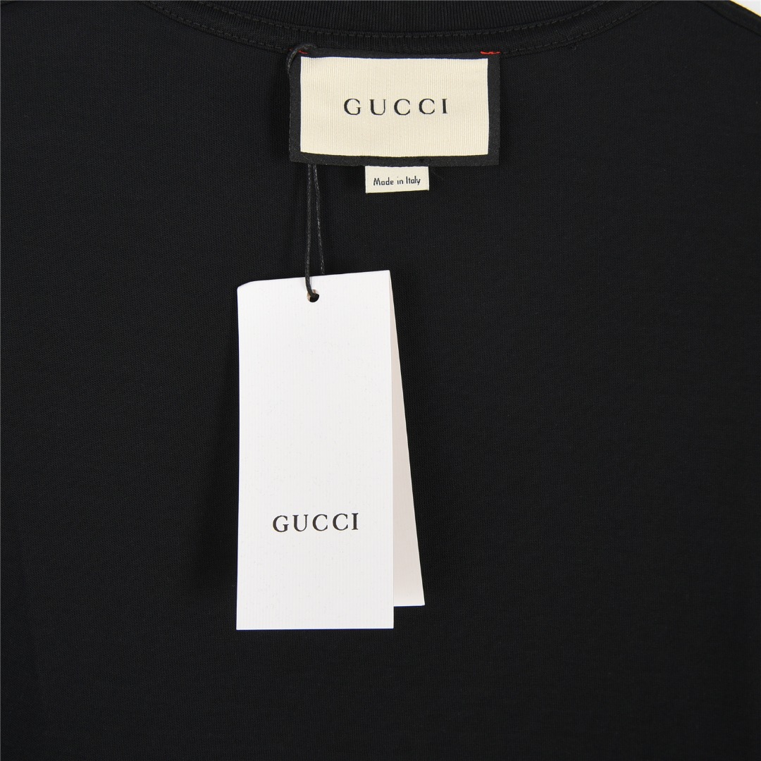 Gucci/古驰 25ss 立体浮雕压花字母logo短袖T恤