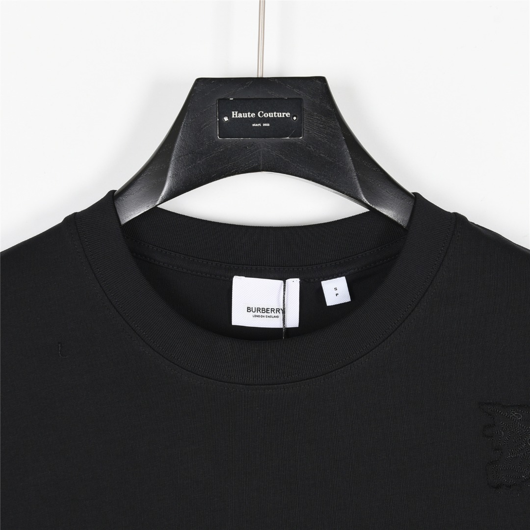 Burberry/巴宝莉 25ss 肩膀战马贴布刺绣短袖T恤