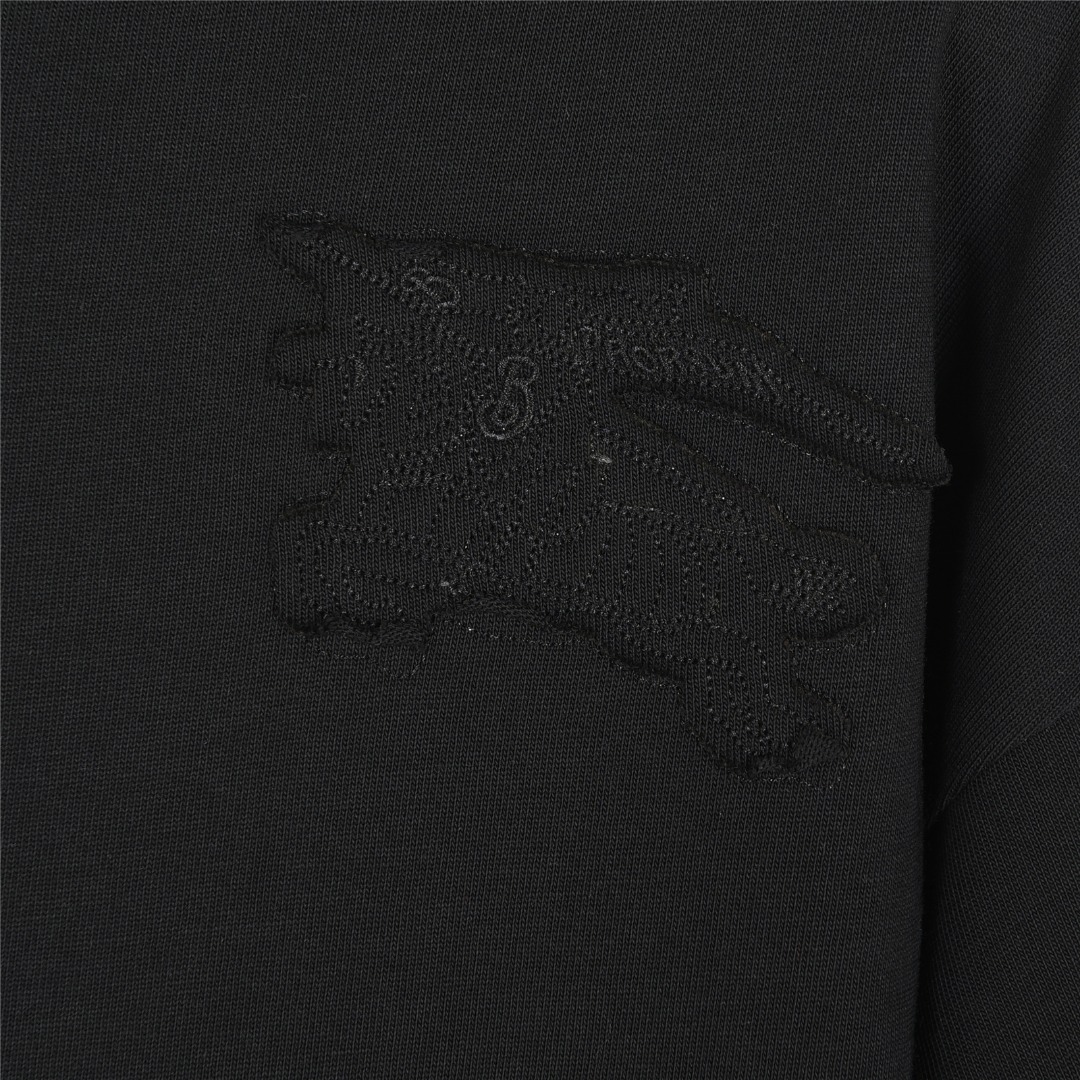 Burberry/巴宝莉 25ss 肩膀战马贴布刺绣短袖T恤