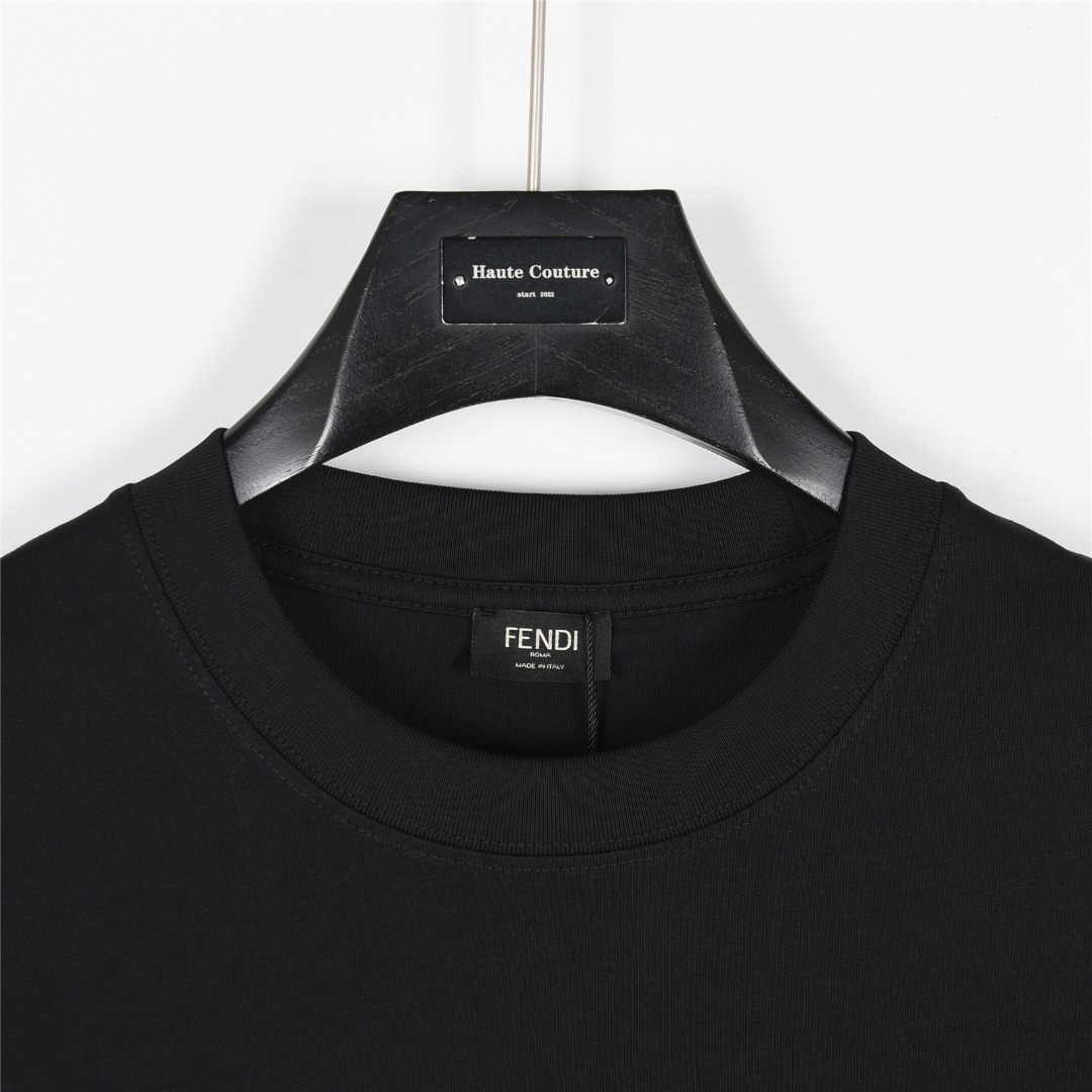 Fendi/芬迪 25ss 胸前双F刺绣手臂硅胶眼睛短袖T恤