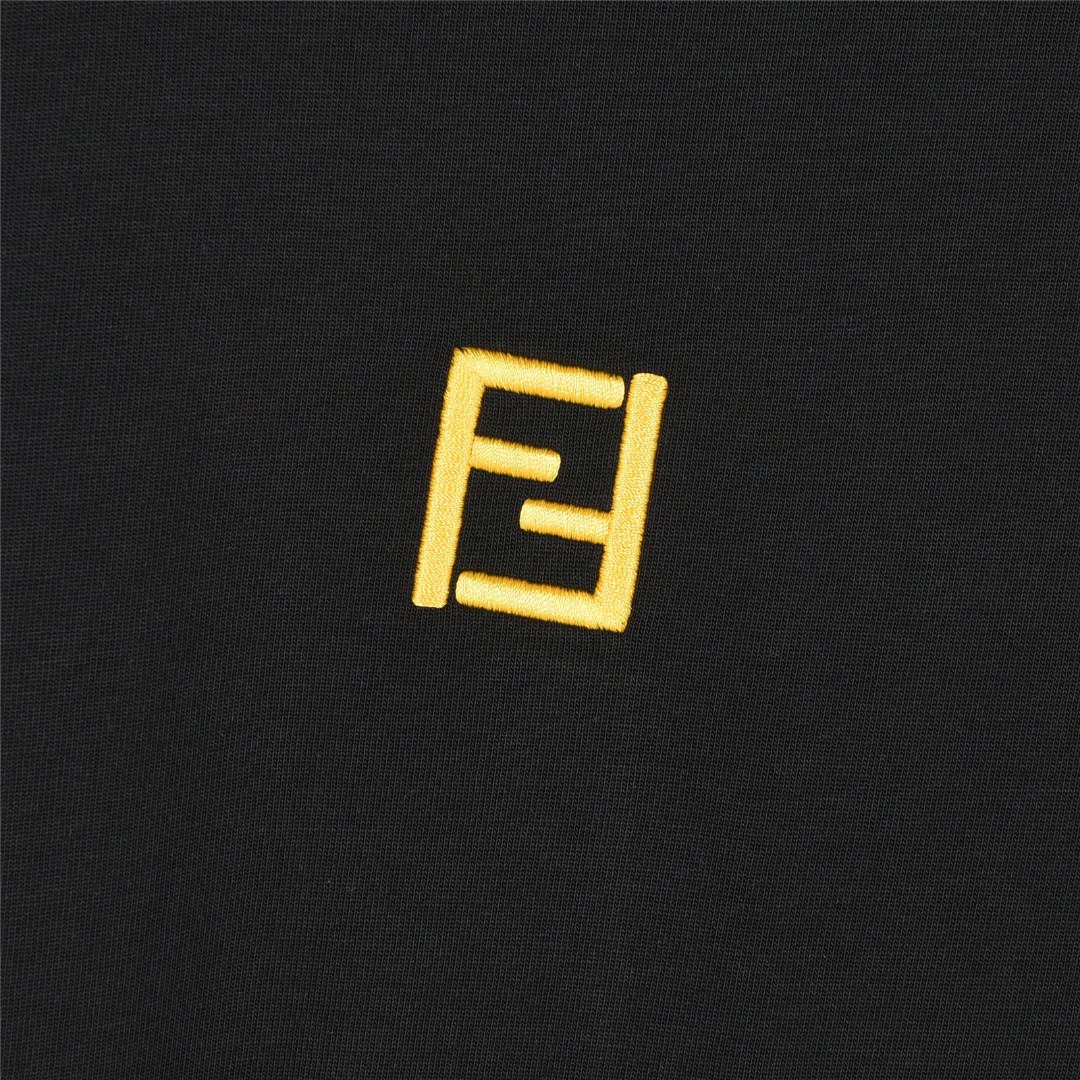 Fendi/芬迪 25ss 胸前双F刺绣手臂硅胶眼睛短袖T恤