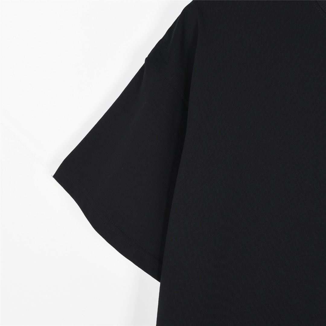 Burberry/巴宝莉 25ss 皮革口袋刺绣战马短袖T恤