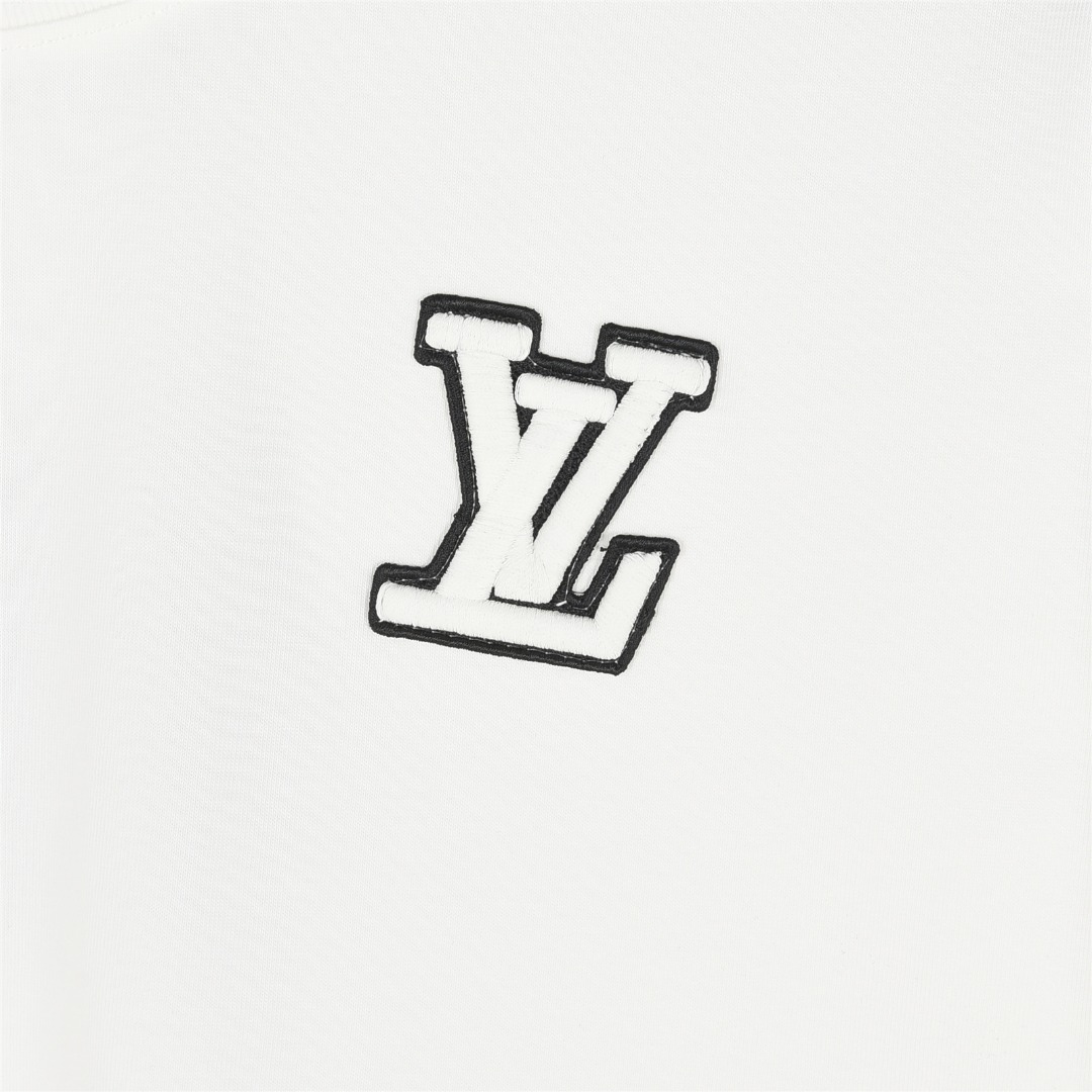 Louis Vuitton/路易威登 25ss 胸口立体苞芯logo刺绣短袖T恤
