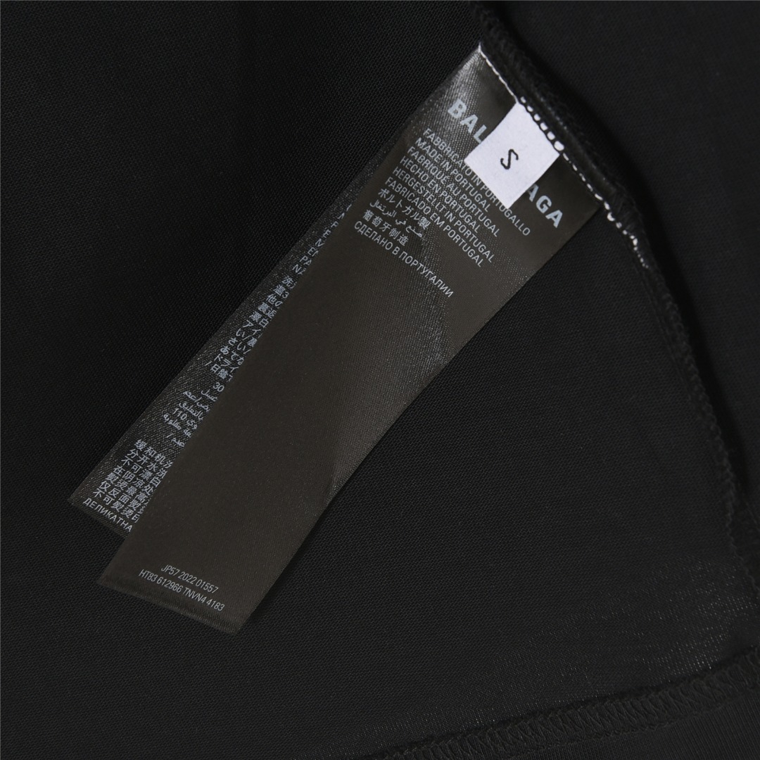 Balenciaga/巴黎世家 25ss 锁扣烫银压字母压胶短袖T恤