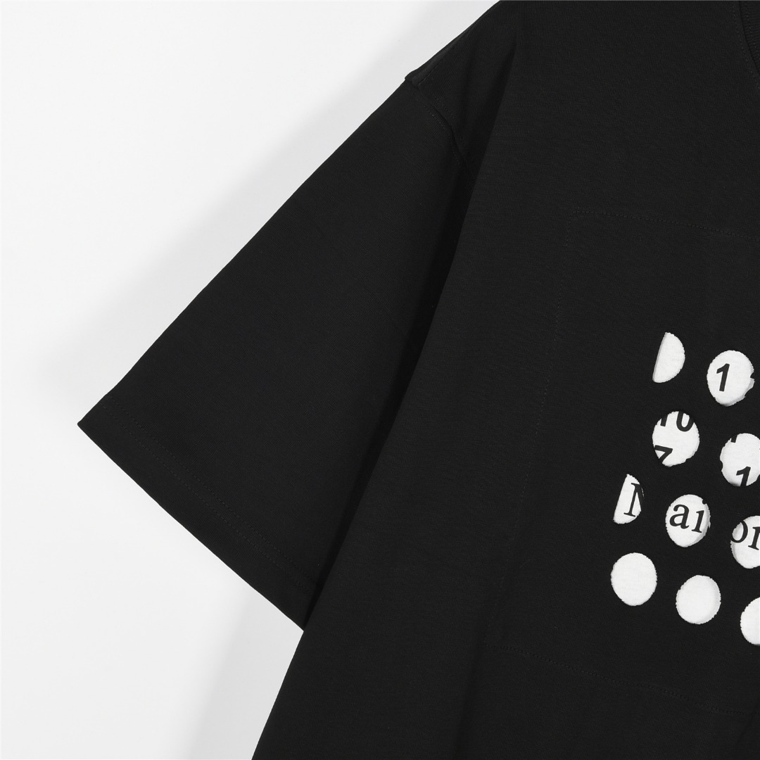 MaisonMargiela/马吉拉 镂空圆洞数字圆领短袖T恤
