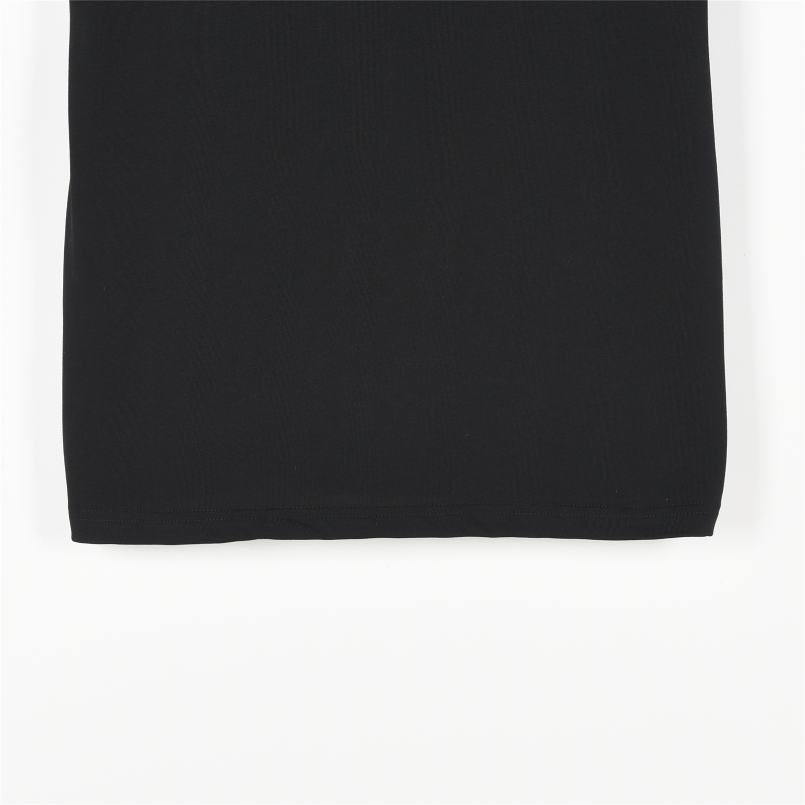 Givenchy/纪梵希 25ss 前后四宫格字母立体凹凸印花短袖T恤