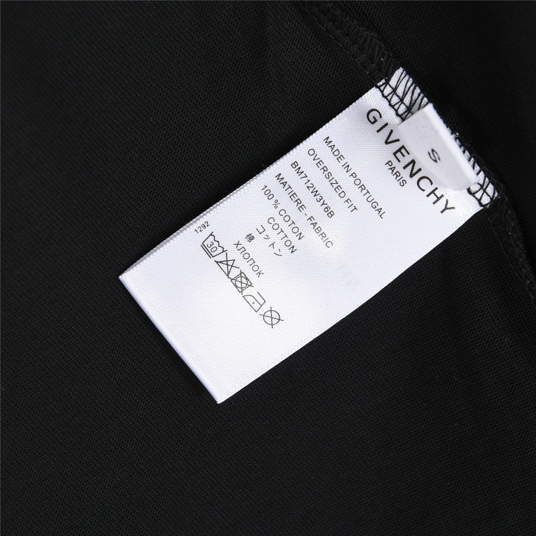 Givenchy/纪梵希 25ss 前后四宫格字母立体凹凸印花短袖T恤