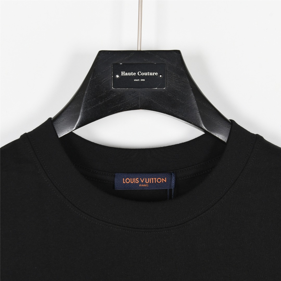 Louis Vuitton/路易威登 25ss 后背大logo字母立体压胶短袖T恤