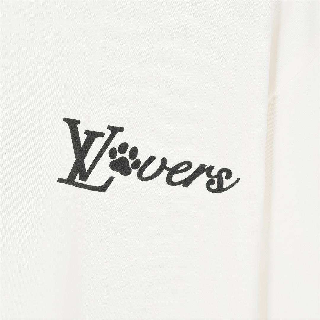 Louis Vuitton/路易威登 25ss 后背字母logo发泡印花短袖T恤 Louis Vuitton/路易威登 25ss 后背字母logo发泡印花短袖T恤