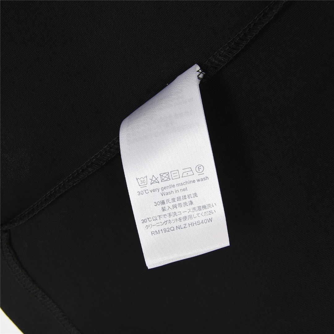 Louis Vuitton/路易威登 25ss 后背字母logo发泡印花短袖T恤