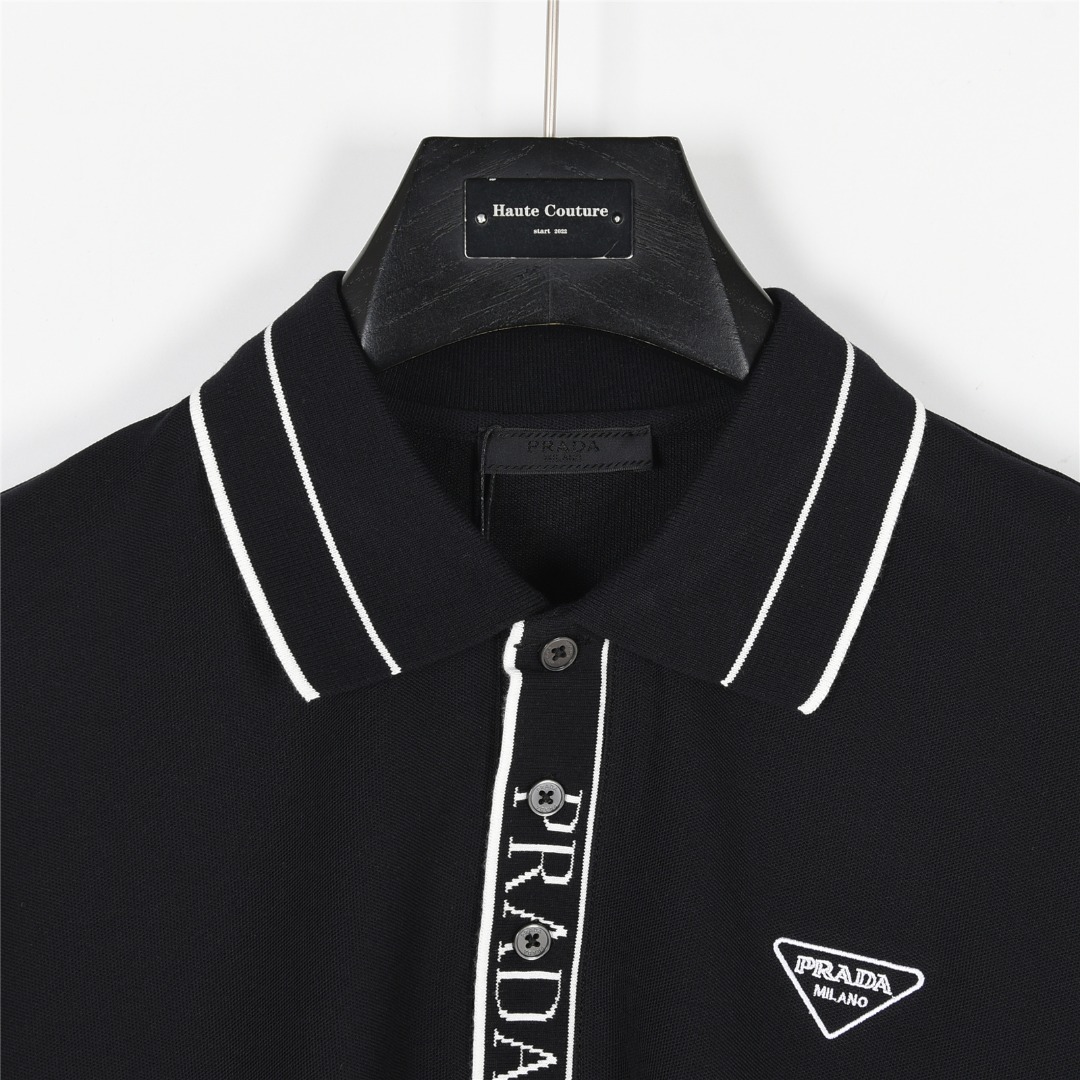Prada /普拉达 25ss 门襟螺纹字母三角标刺绣短袖Polo衫
