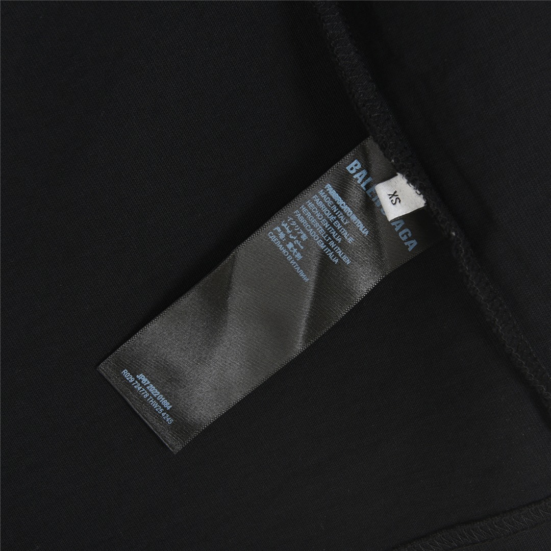 Balenciaga/巴黎世家 25ss 情人节限定爱心标语破洞短袖T恤