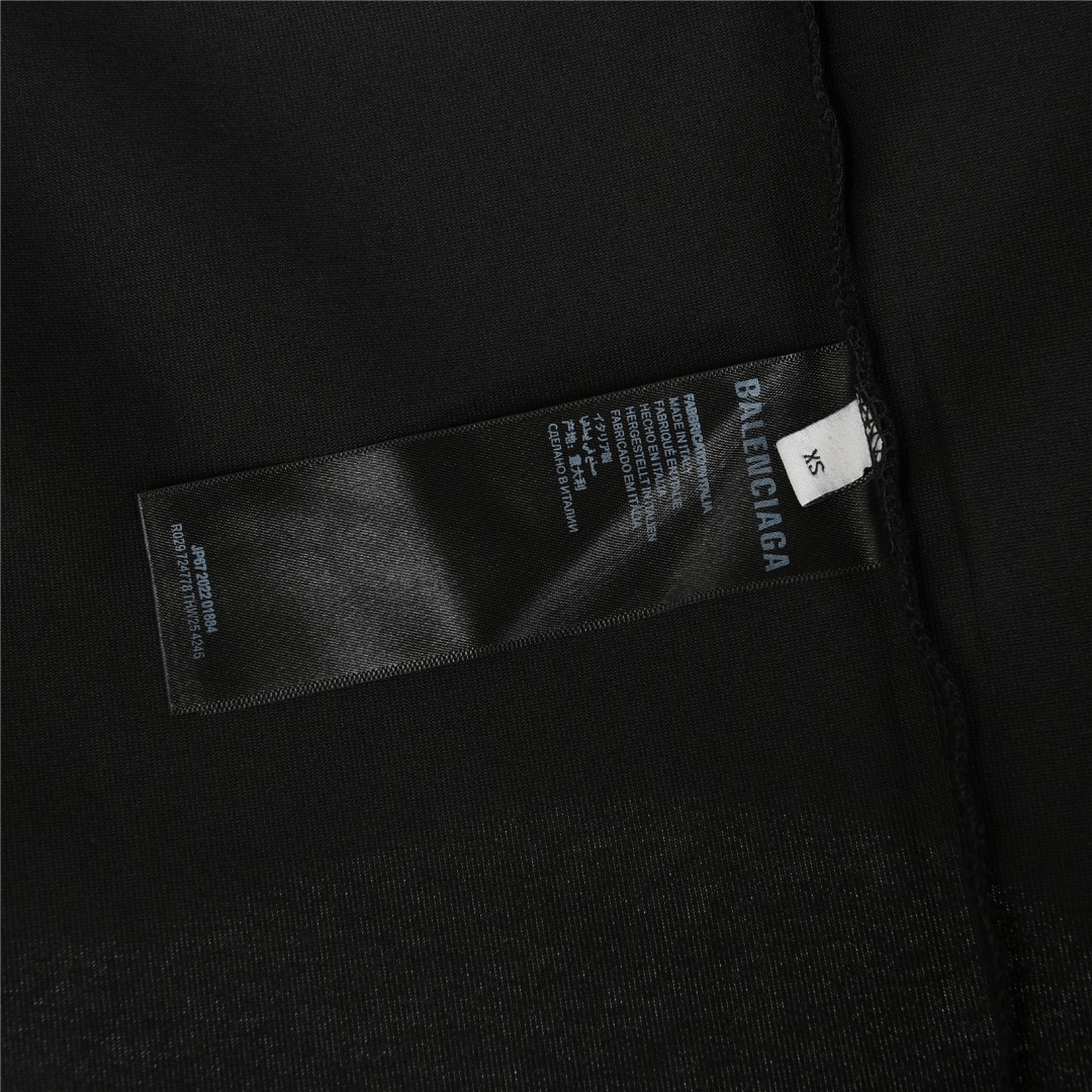 Balenciaga/巴黎世家 25ss 格鲁尼亚小镇水洗船帆水洗破洞短袖T恤
