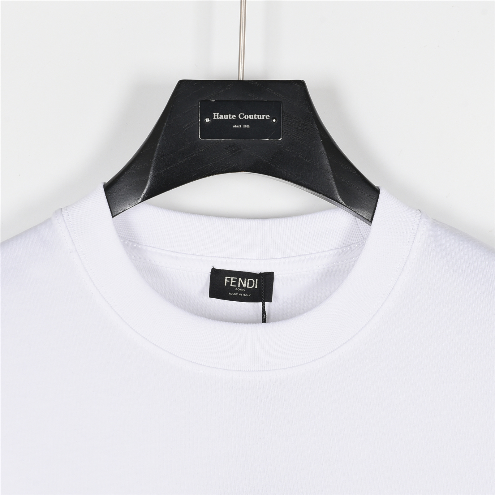 Fendi/芬迪 皮革饰边拉链口袋短袖T恤-Chinese UA Cheap High Quatity Brand Clothes Bags handbags Sneakers wholesale wholesaler seller from China Factory suppliers Fashion Clothing Shoes best Quality Beautiful Price Fendi/芬迪 皮革饰边拉链口袋短袖T恤