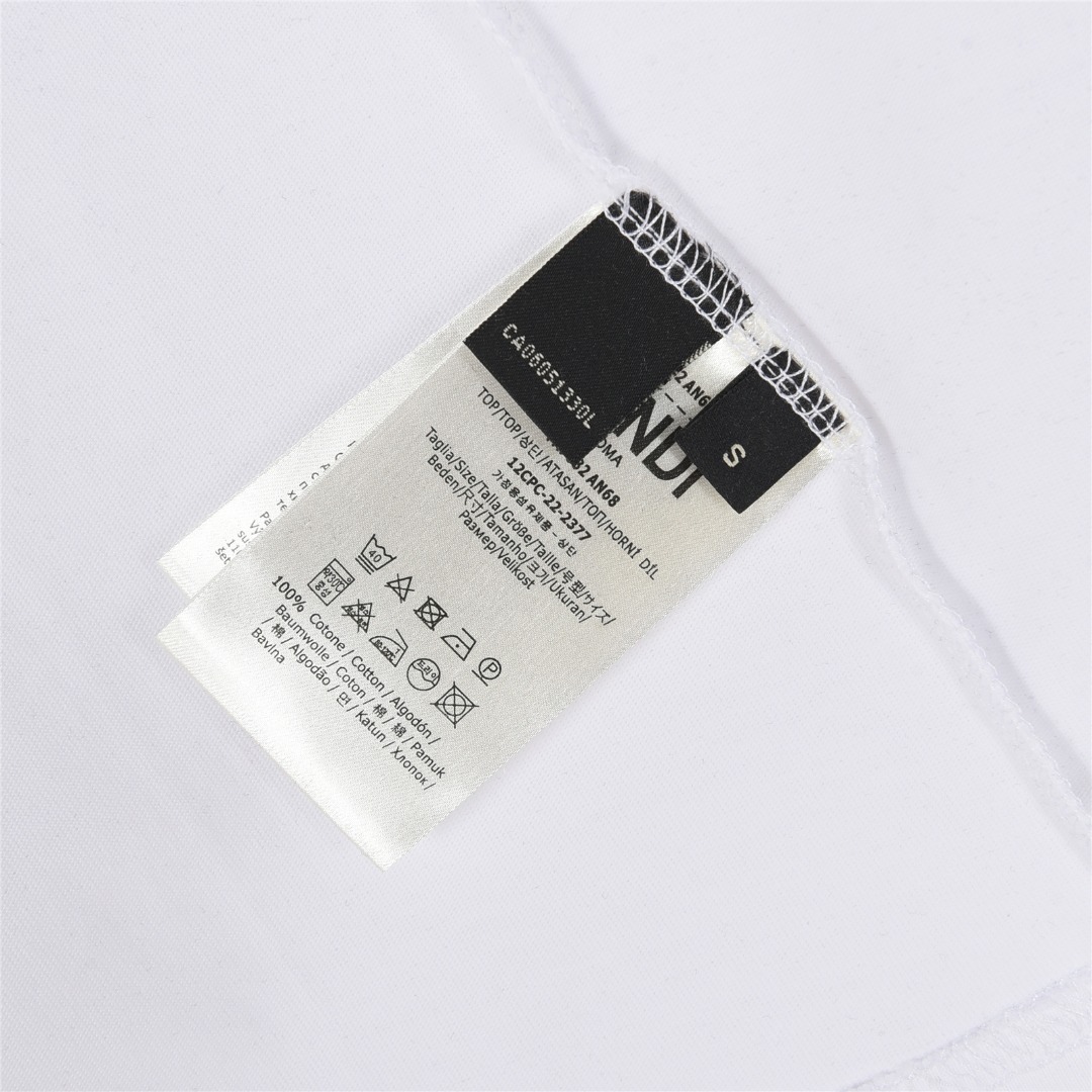 Fendi/芬迪 皮革饰边拉链口袋短袖T恤-Chinese UA Cheap High Quatity Brand Clothes Bags handbags Sneakers wholesale wholesaler seller from China Factory suppliers Fashion Clothing Shoes best Quality Beautiful Price Fendi/芬迪 皮革饰边拉链口袋短袖T恤