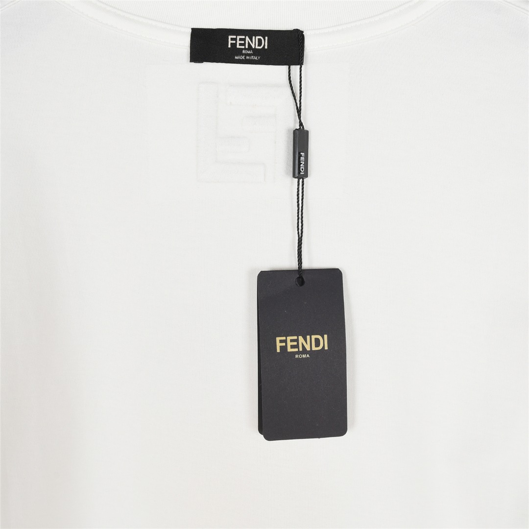 FENDI 芬迪 25ss 薯条刺绣短袖T恤-Chinese UA Cheap High Quatity Brand Clothes Bags handbags Sneakers wholesale wholesaler seller from China Factory suppliers Fashion Clothing Shoes best Quality Beautiful Price FENDI 芬迪 25ss 薯条刺绣短袖T恤