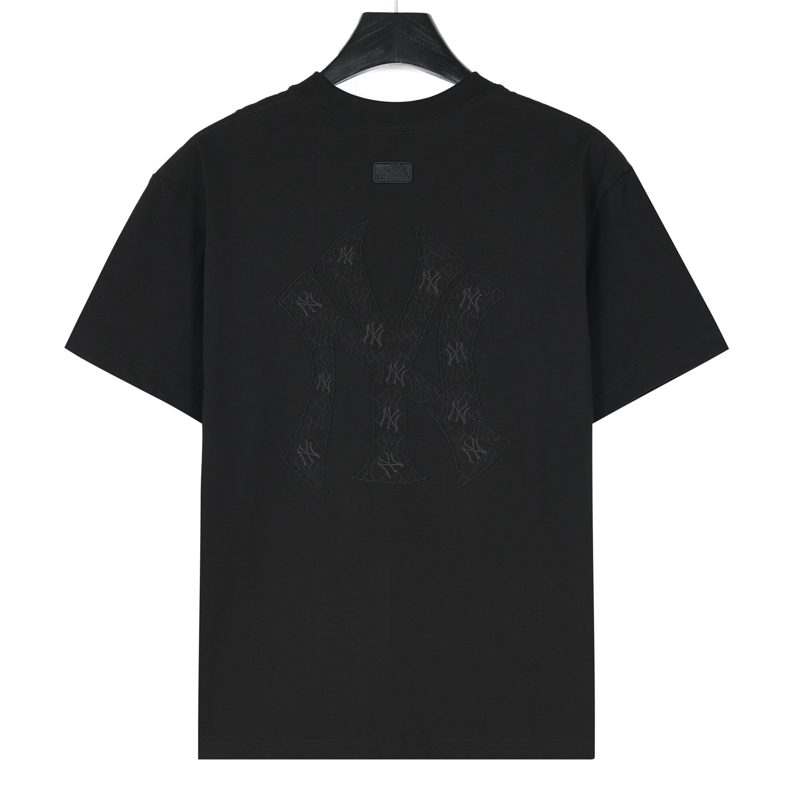 MLB/洋基队 25ss 后背大logo暗纹刺绣短袖T恤 胸前小logo