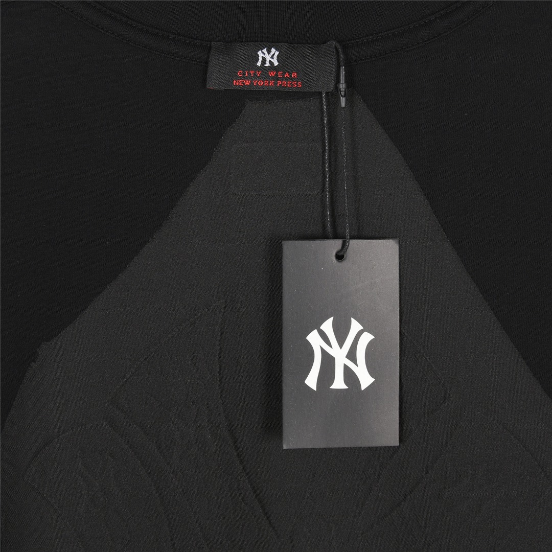 MLB/洋基队 25ss 后背大logo暗纹刺绣短袖T恤 胸前小logo