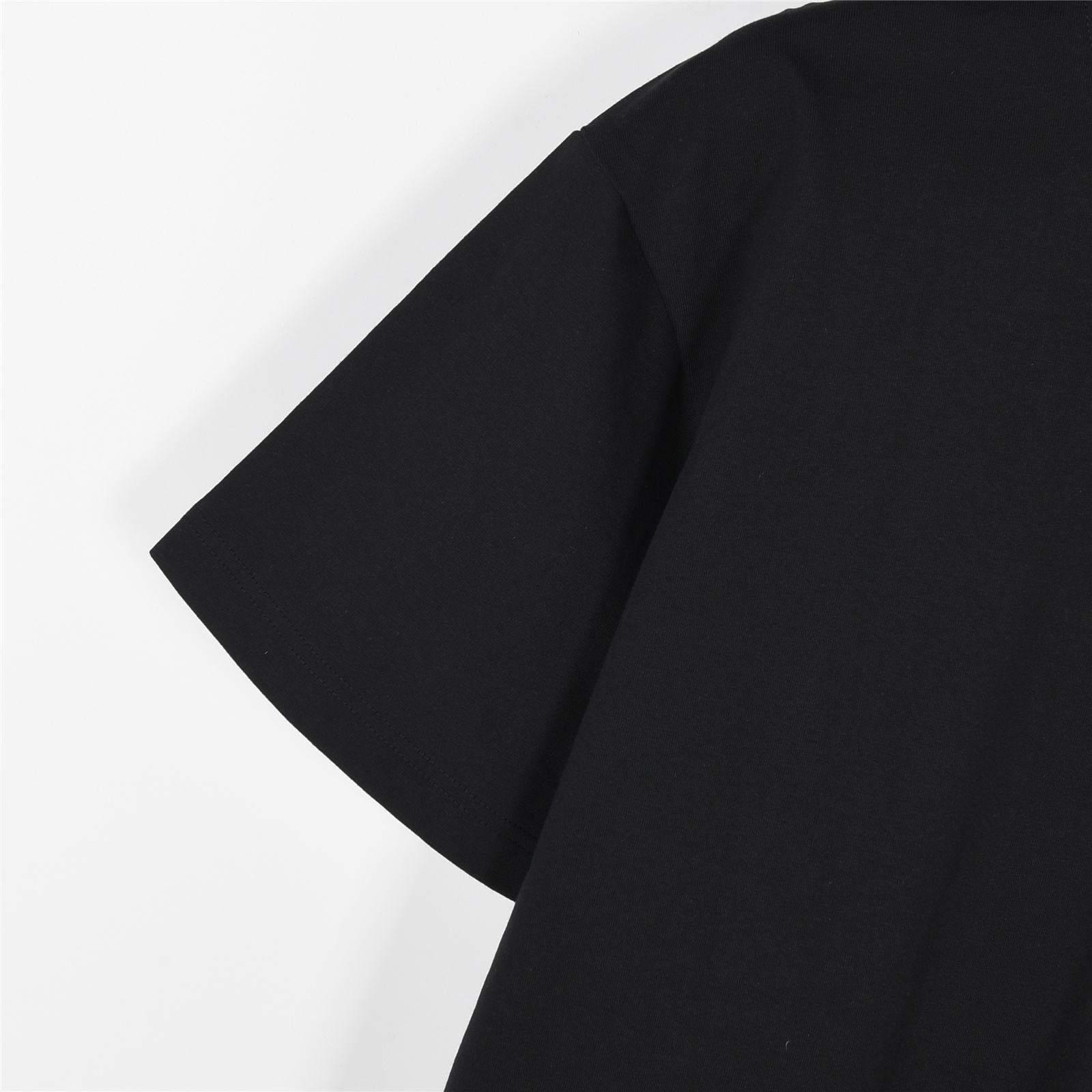 Loewe/罗意威 25ss 胸口凹凸logo压胶短袖T恤