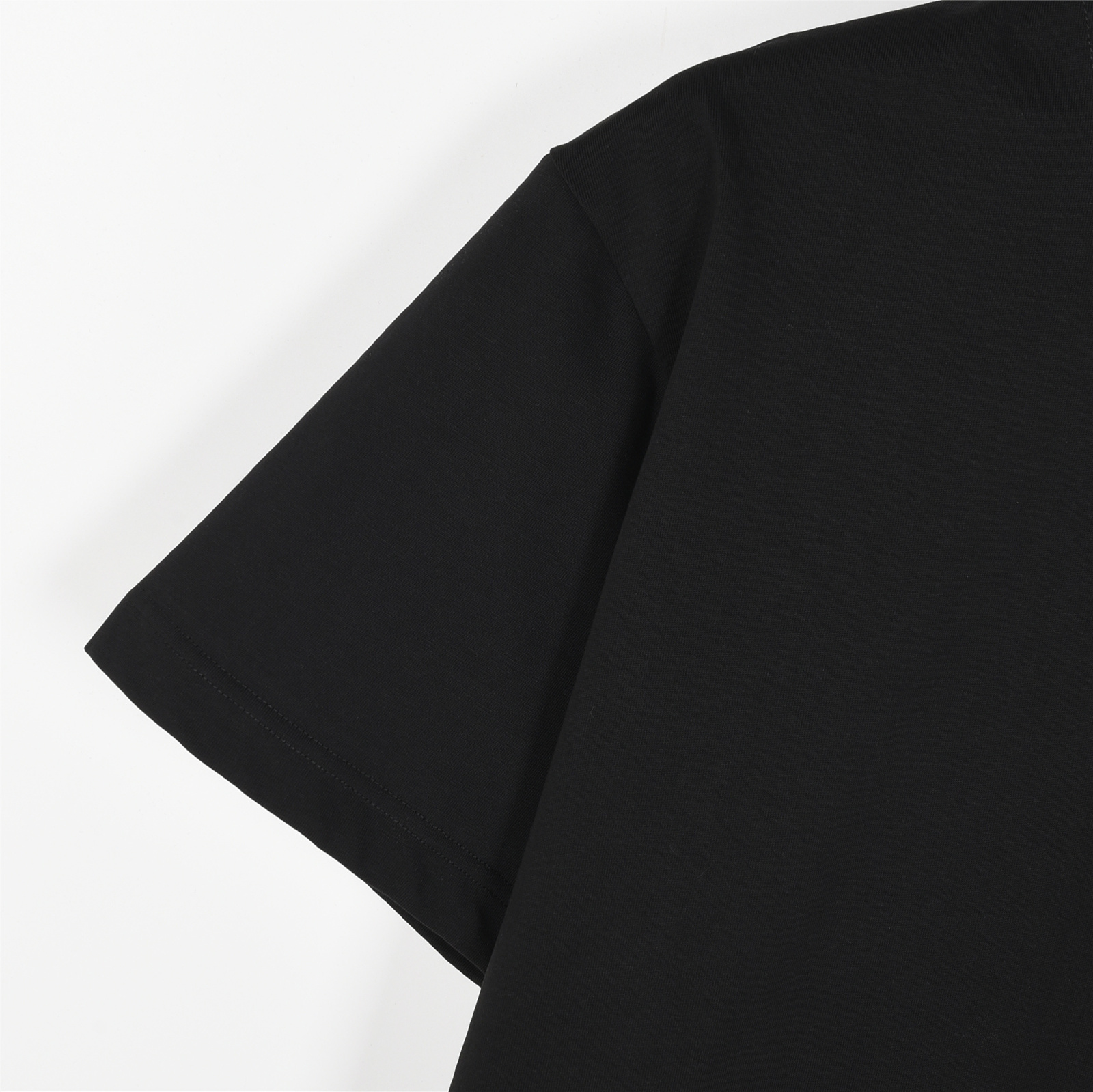 Moncler/蒙口 25ss 小标刺绣及后背立体logo压胶短袖T恤
