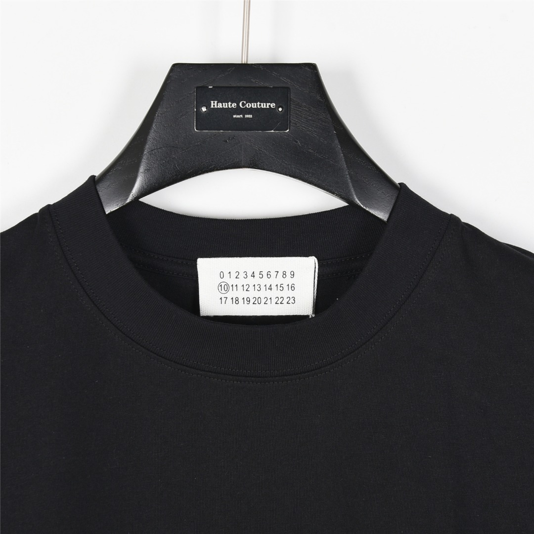 MaisonMargiela/马吉拉 数字logo刺绣及3D泼墨短袖T恤