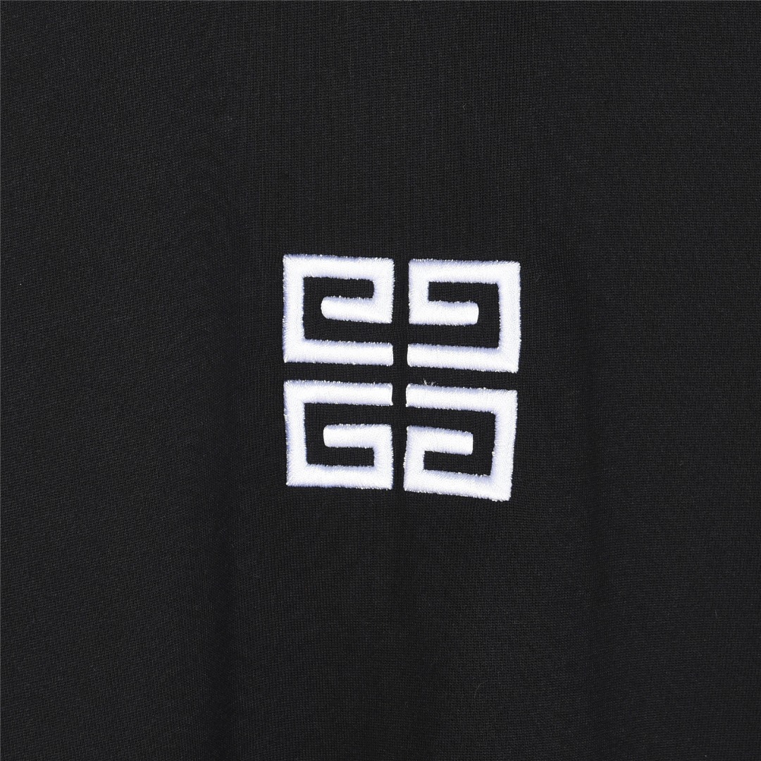 GIVENCHY/纪梵希 25ss 领口五角星宫格刺绣短袖T恤