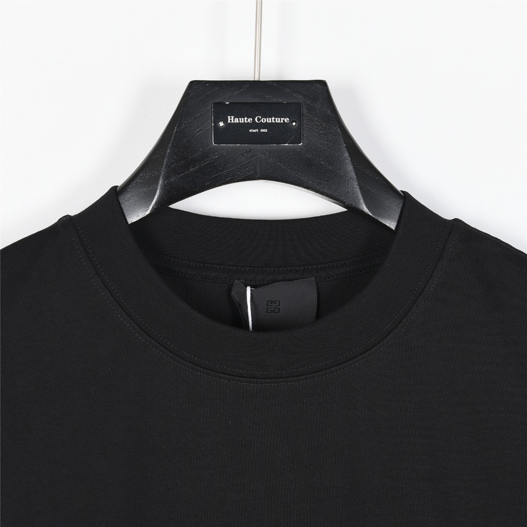 GIVENCHY/纪梵希 25ss 宫格及后背logo立体刺绣短袖T恤