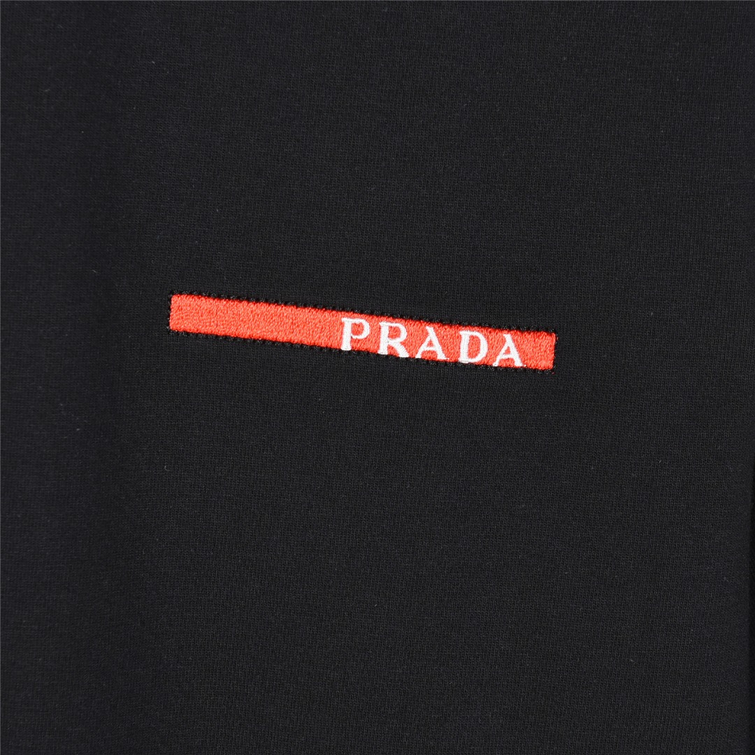Prada/普拉达 25ss 红色logo饰条刺绣短袖T恤