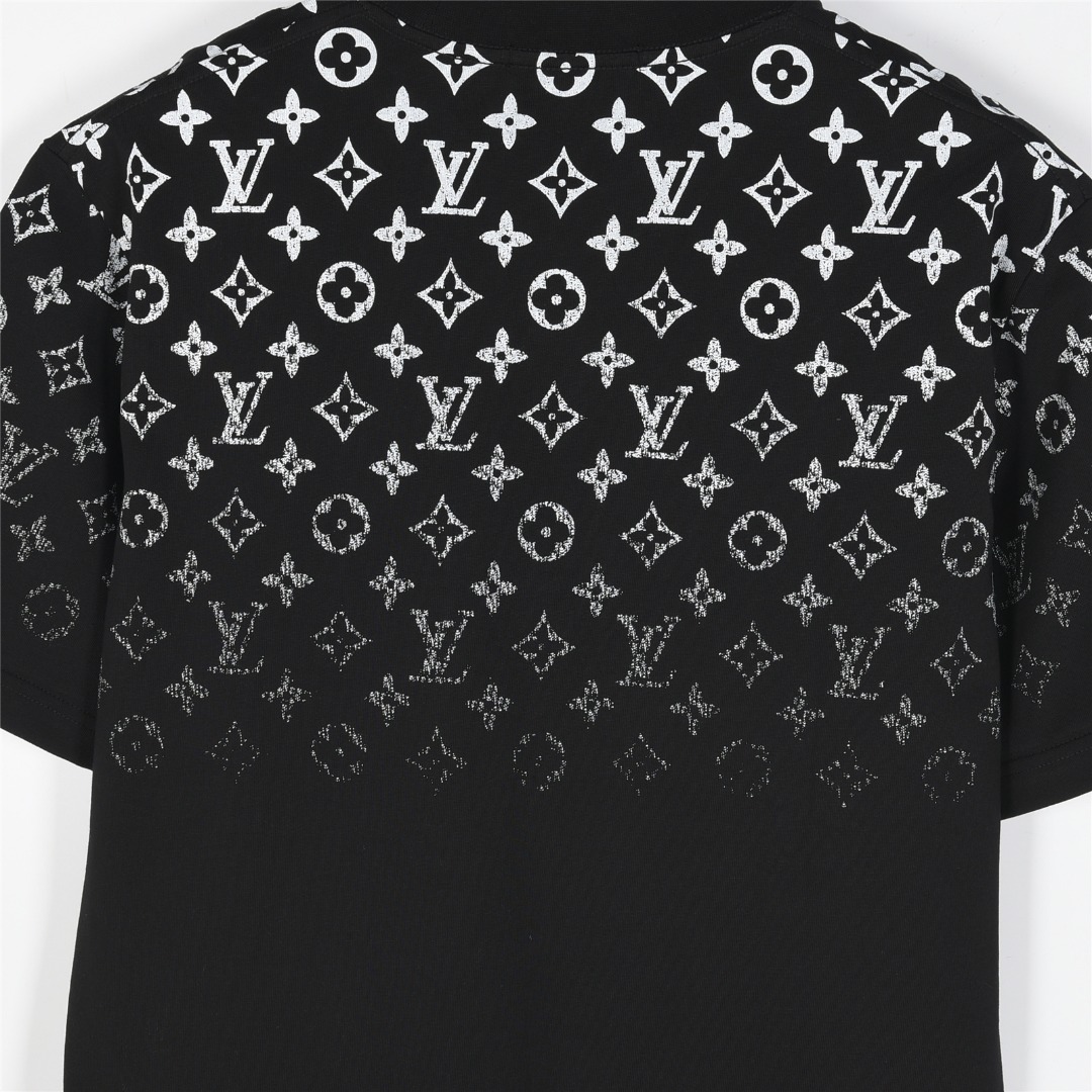 Louis Vuitton/路易威登 满印上幅渐变字母印花短袖T恤