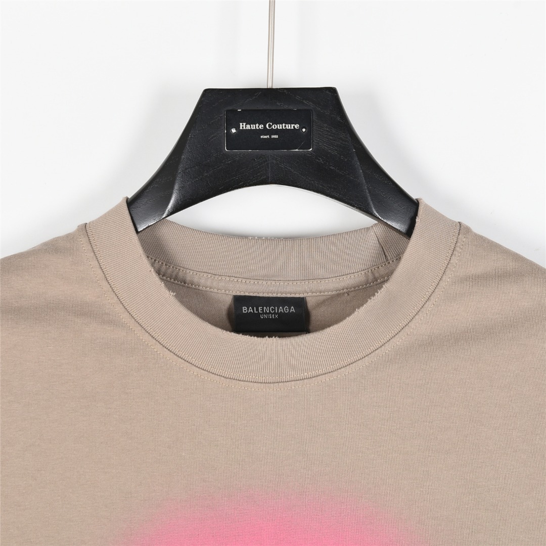 Balenciaga/巴黎世家 25ss 锁扣字母刺绣及喷墨破洞短袖T恤