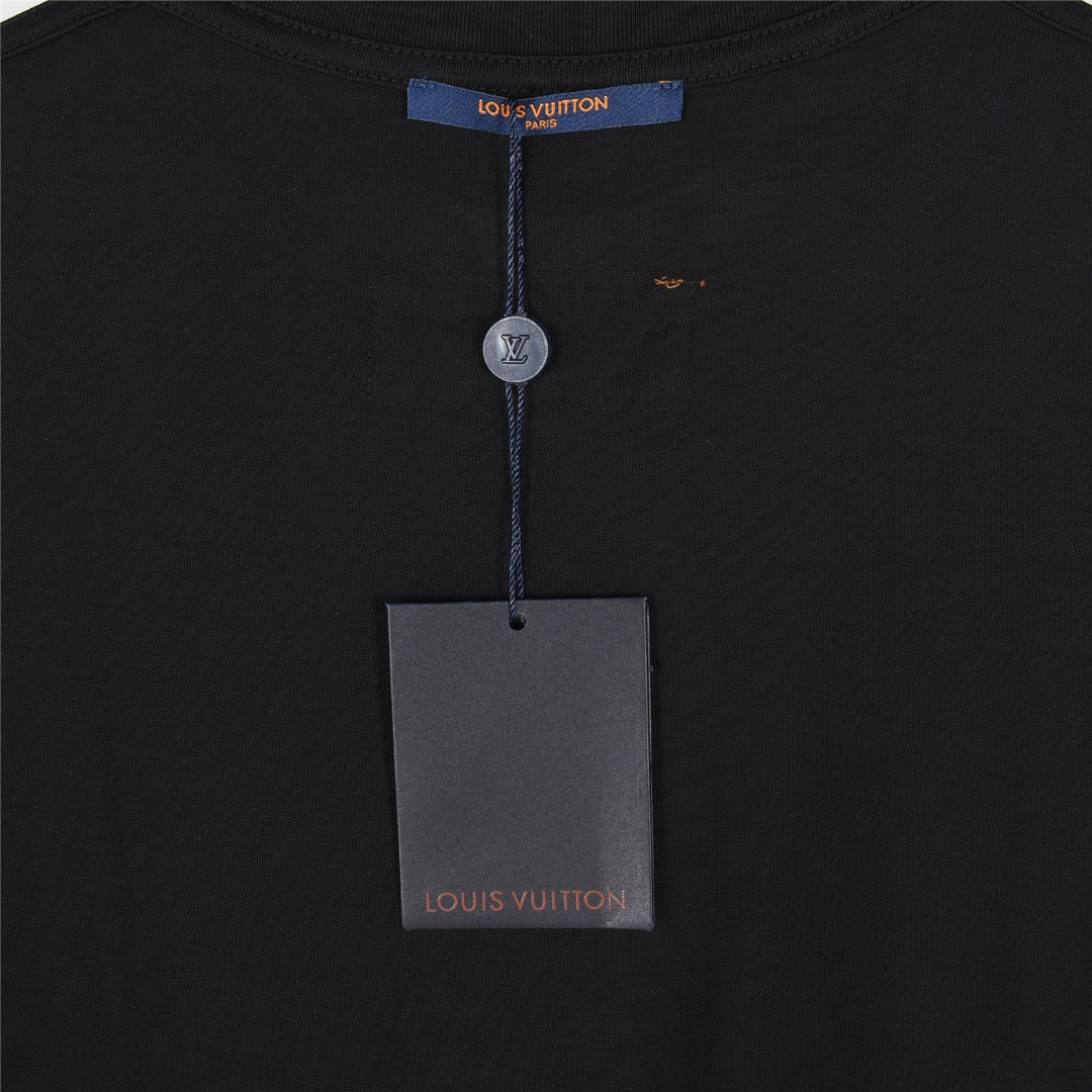 LouisVuitton/路易威登 25ss 满印老花四叶草渲染短袖T恤