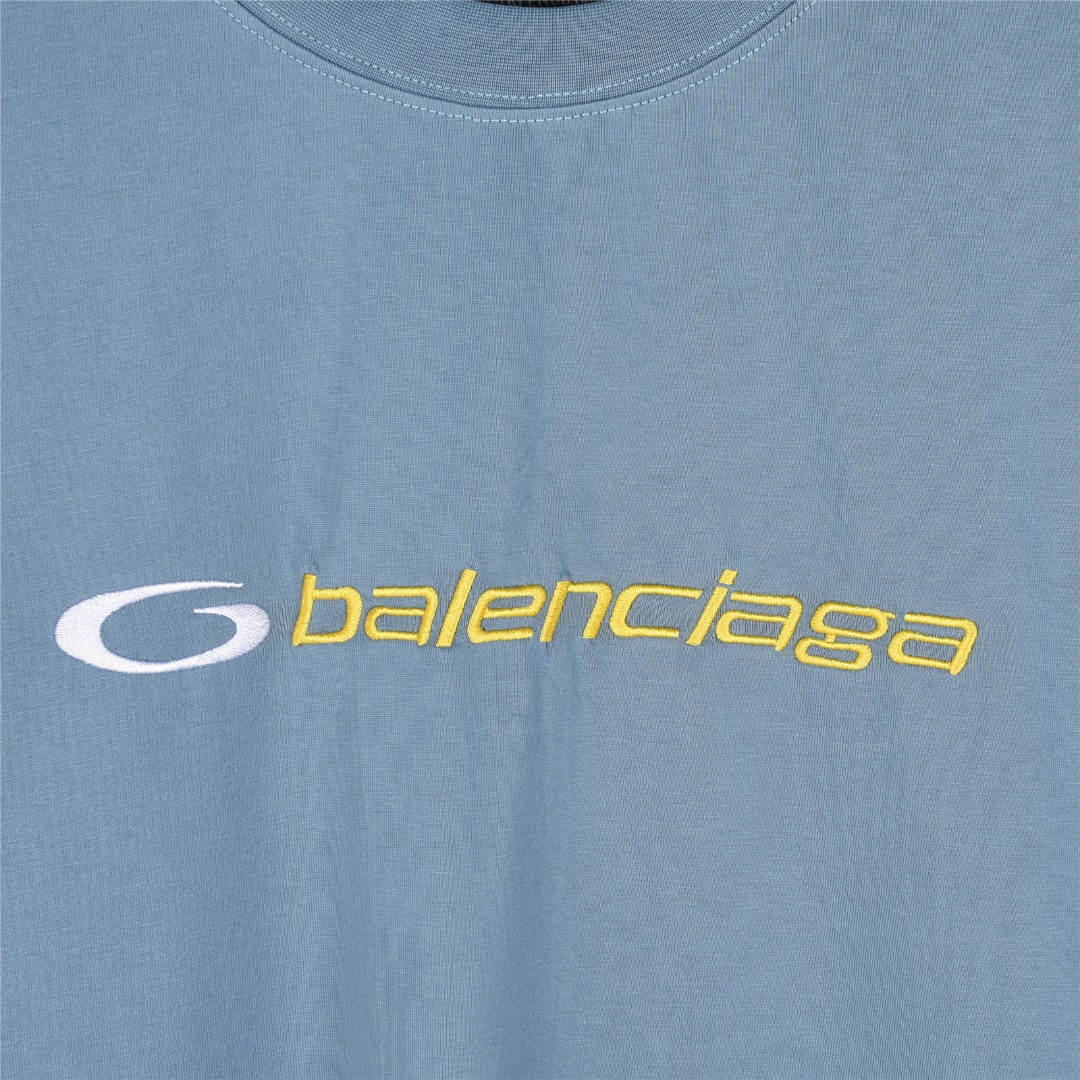 Balenciga/巴黎世家 25ss TRACKSUIT LOGO廓形刺绣短袖T恤 天蓝色 黑色 Balenciga/巴黎世家 25ss TRACKSUIT LOGO廓形刺绣短袖T恤 天蓝色 黑色