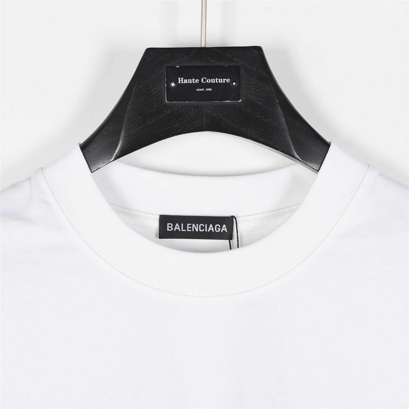 Balenciaga /巴黎世家 25ss 前后立体刺绣logo短袖T恤黑色 白色