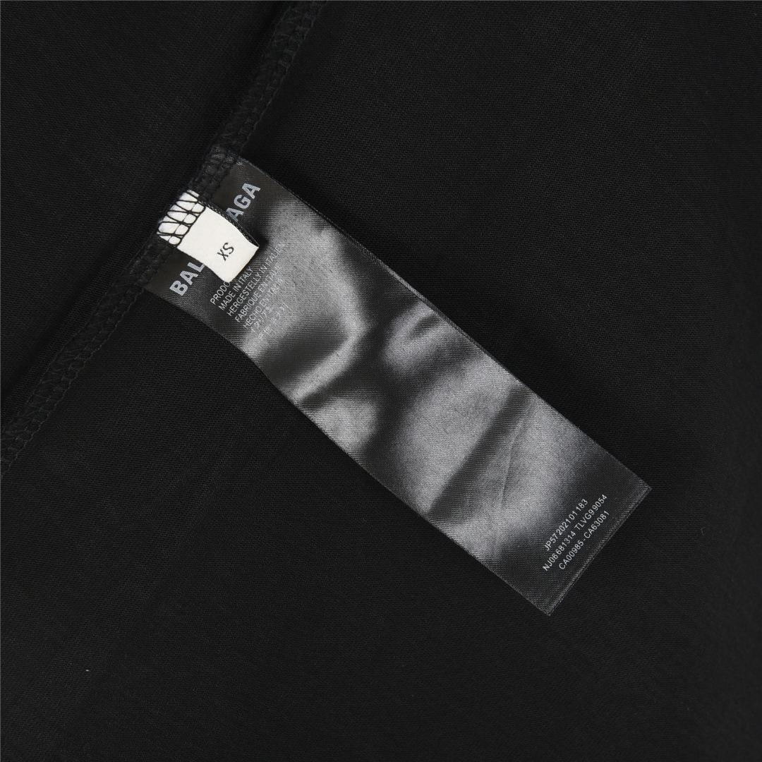 Balenciga/巴黎世家 后背梵文字母龟裂印花做旧磨破短袖T恤