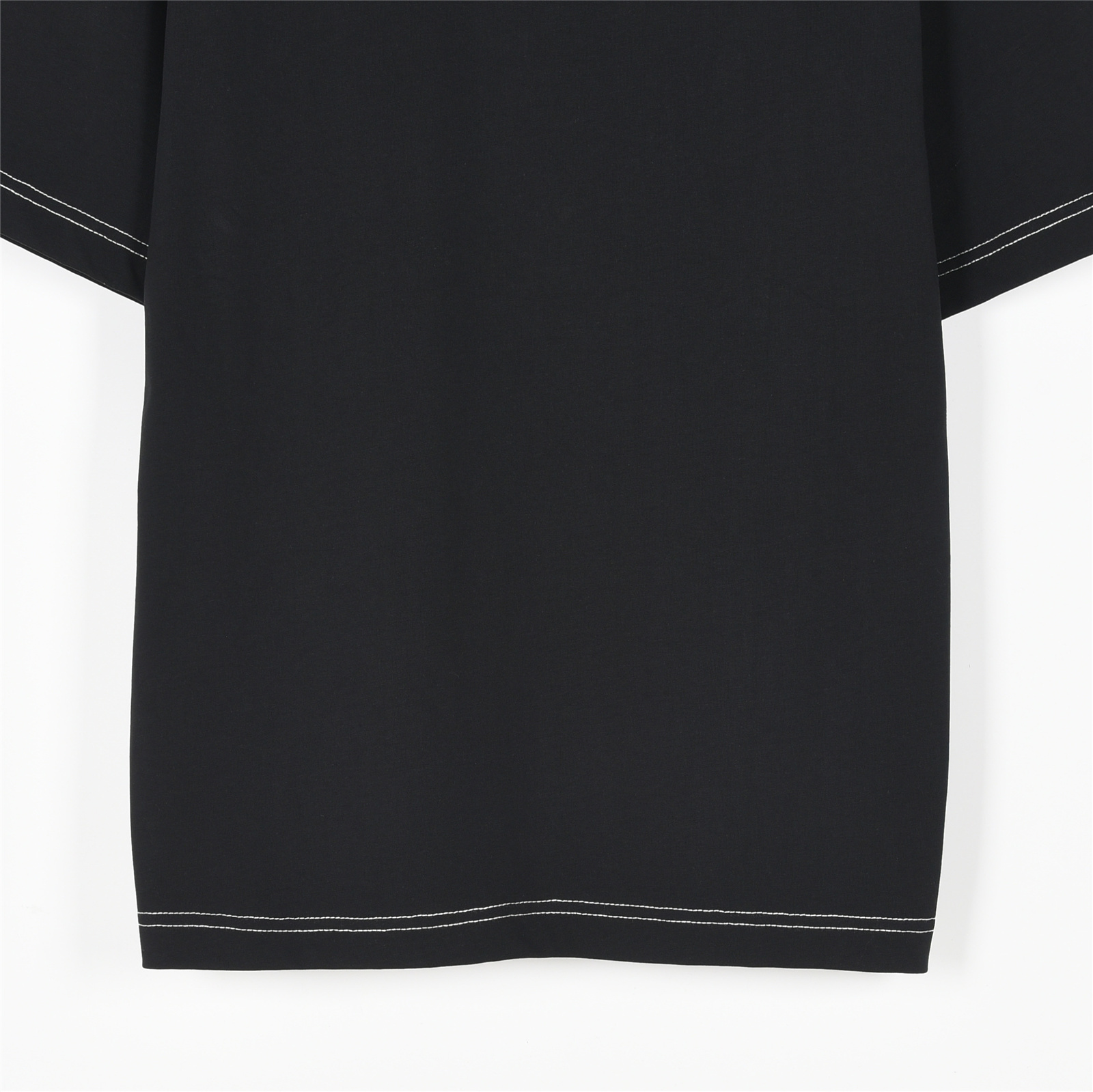 GIVENCHY/纪梵希 25ss 胸口宫格贴布明线刺绣短袖T恤
