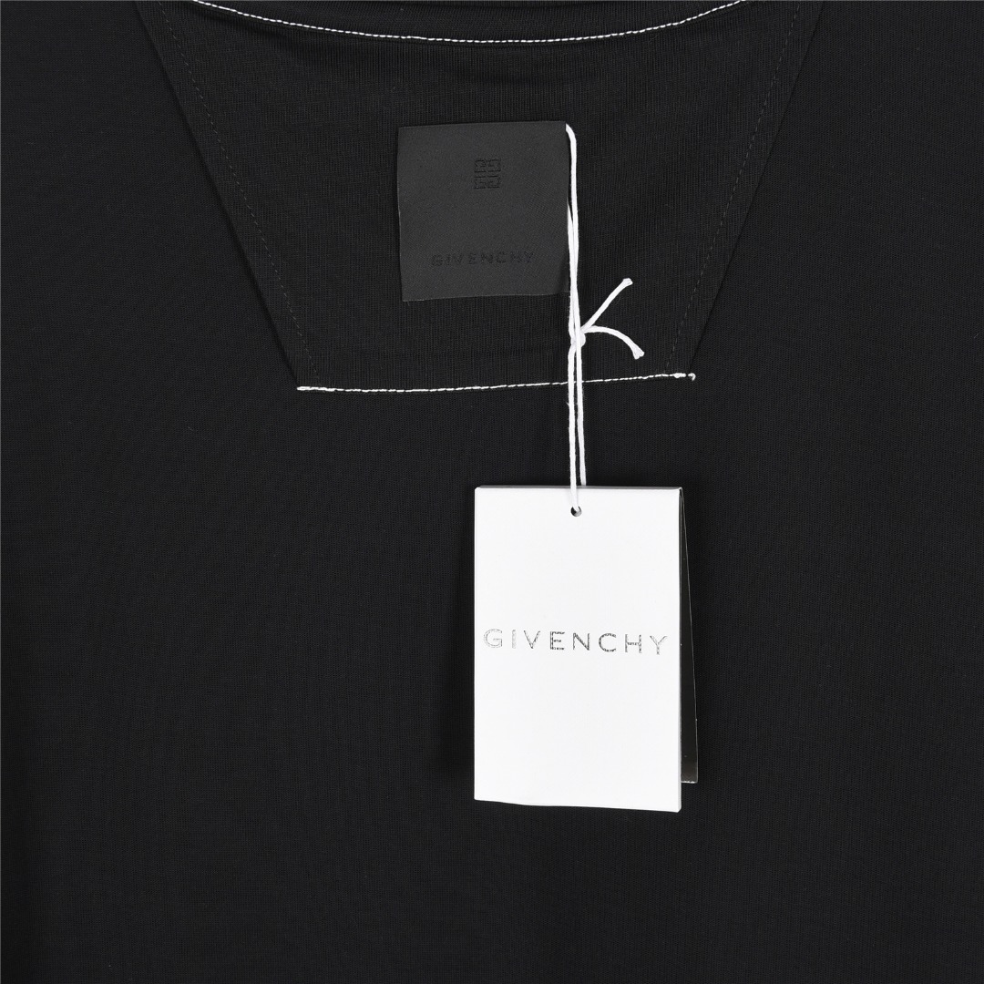 GIVENCHY/纪梵希 25ss 胸口宫格贴布明线刺绣短袖T恤
