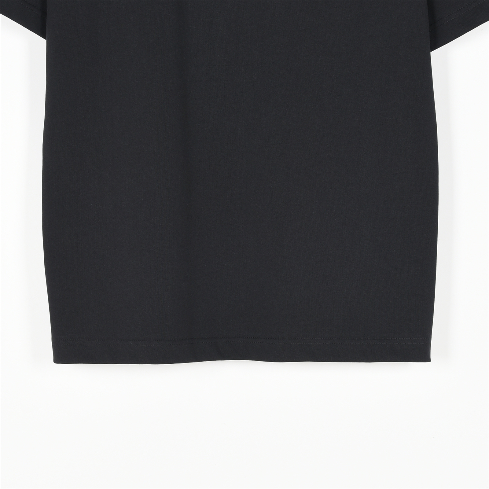 Givenchy/纪梵希 25ss 胸前小logo宫格刺绣短袖T恤 黑色 白色 粉色