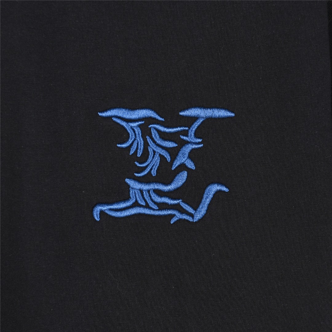 Louis Vuitton/路易威登 25ss 后背织锦云朵logo贴布刺绣短袖T恤