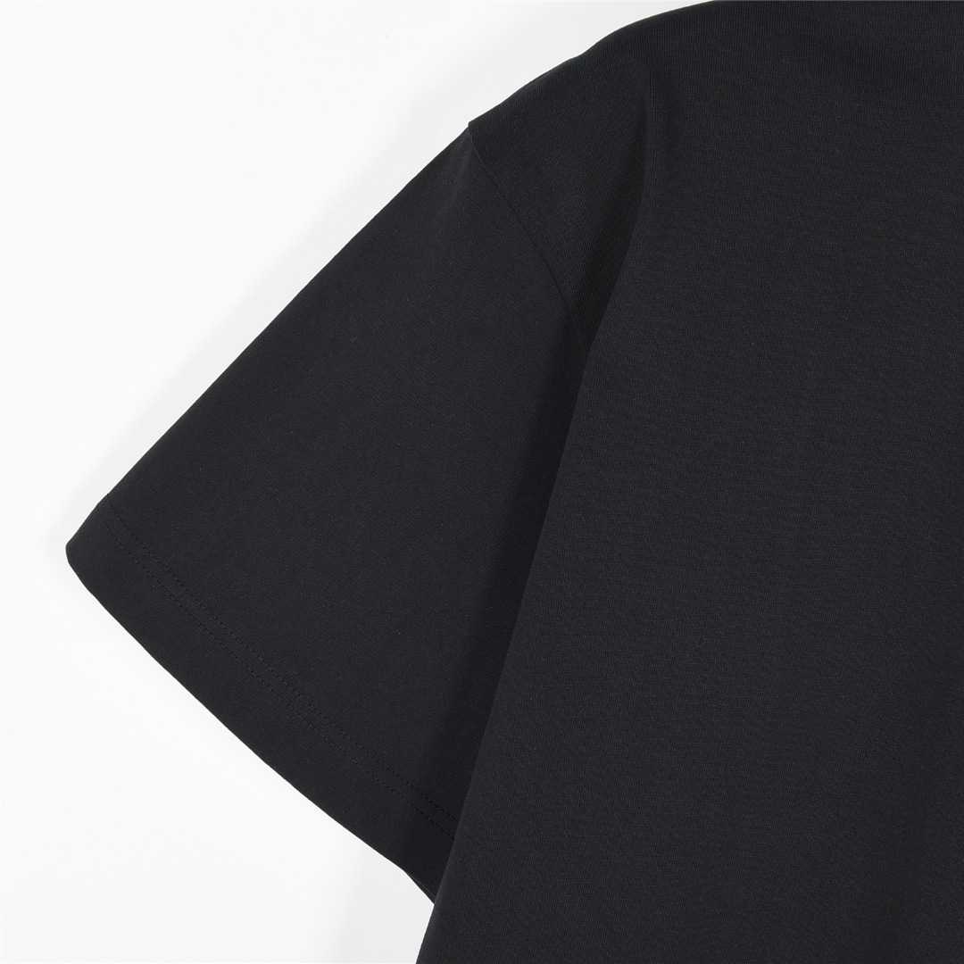 Valentino/华伦天奴 25ss 胸口logo压胶短袖T恤