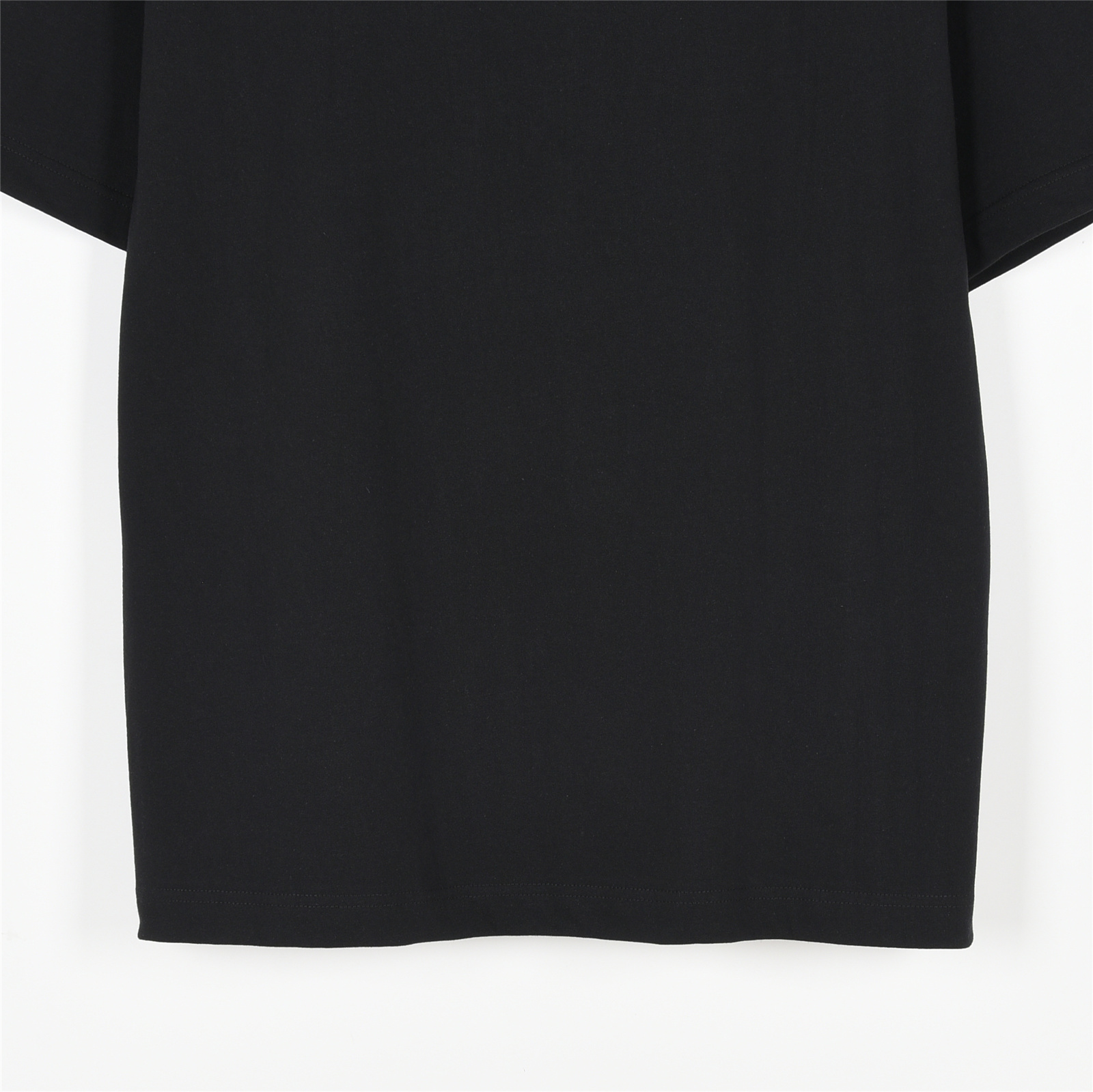 PRADA/普拉达 25ss 三角标刺绣及喷墨短袖T恤 黑色 白色