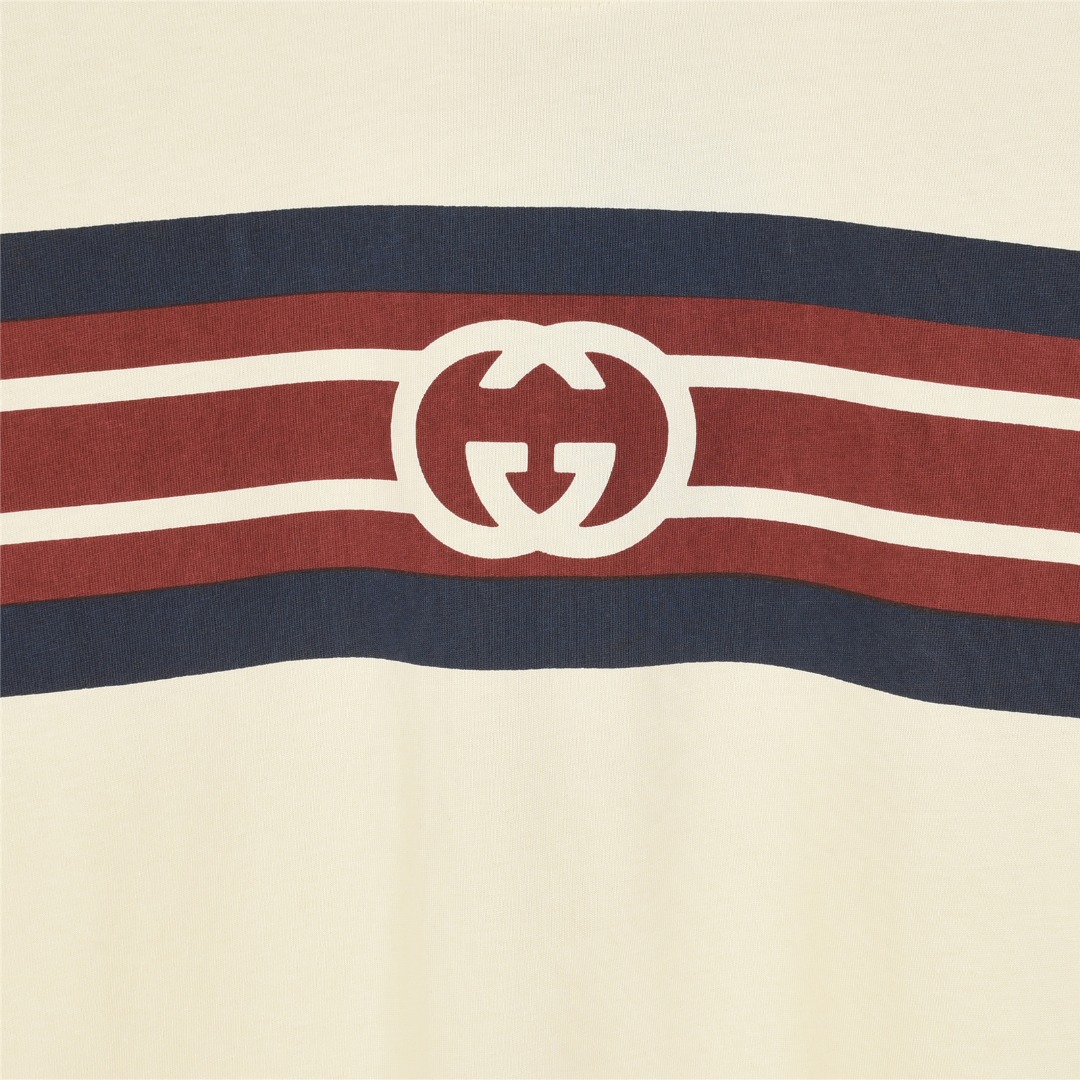 Gucci/古驰 双G互扣条纹印花短袖T恤杏色