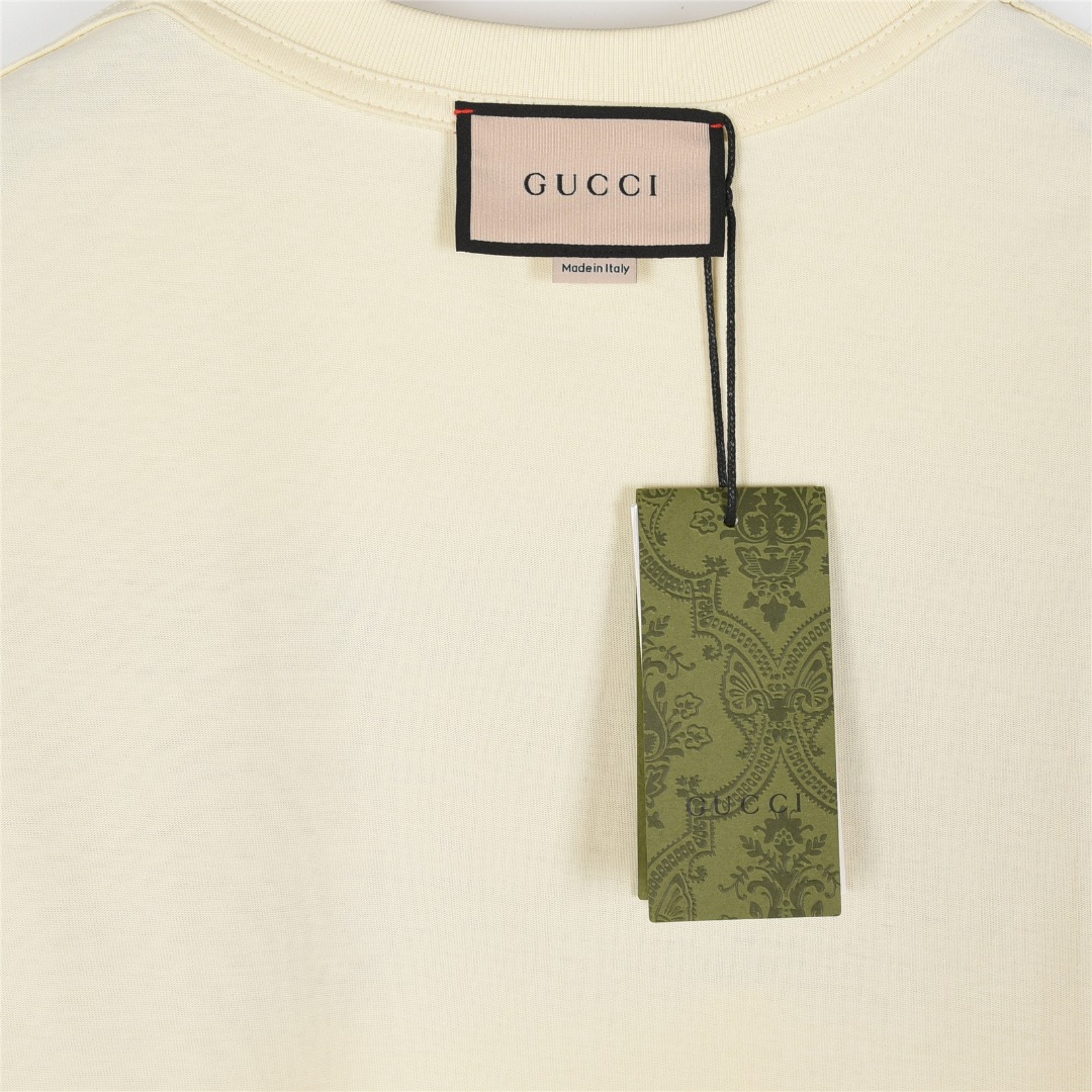 Gucci/古驰 双G互扣条纹印花短袖T恤杏色