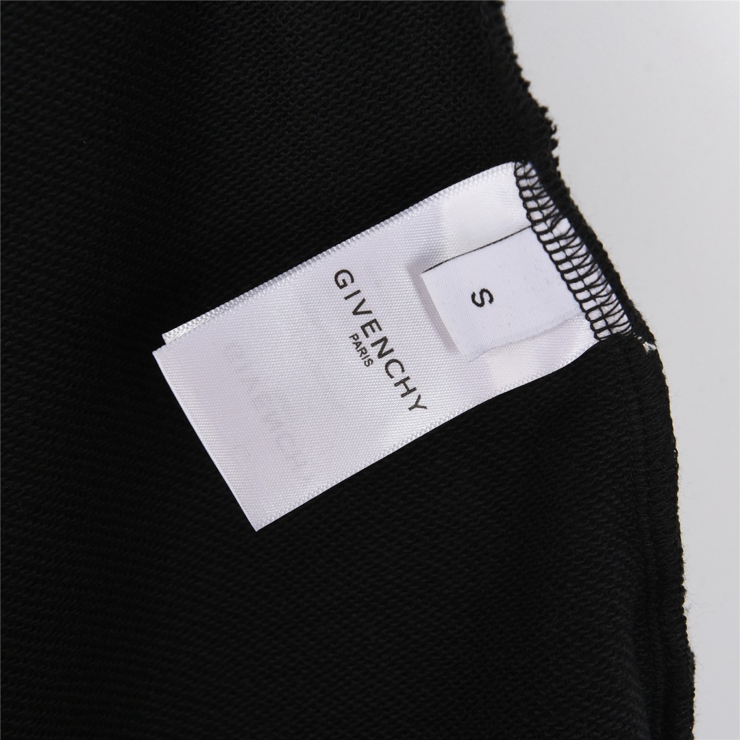 Givenchy/纪梵希 25ss 4G宫格刺绣短裤