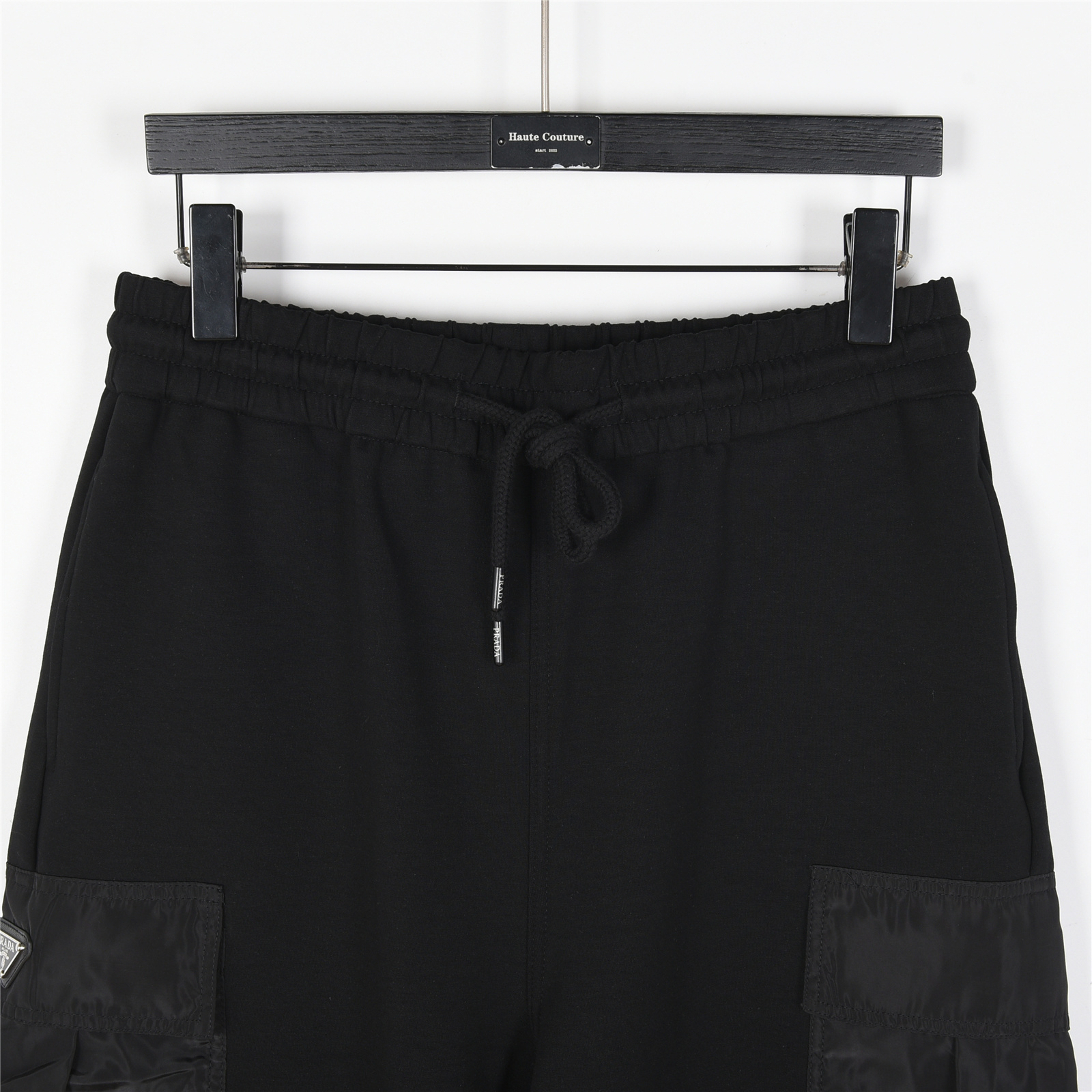 Prada/普拉达 25ss 金属三角标侧口袋工装短裤