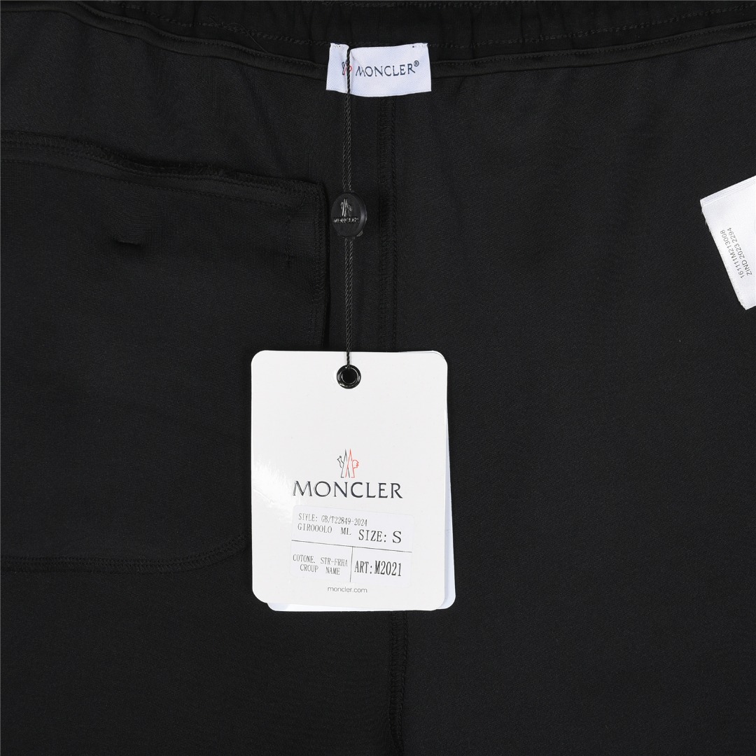 Moncler/蒙口 25ss 撞色拼接小标logo刺绣短裤
