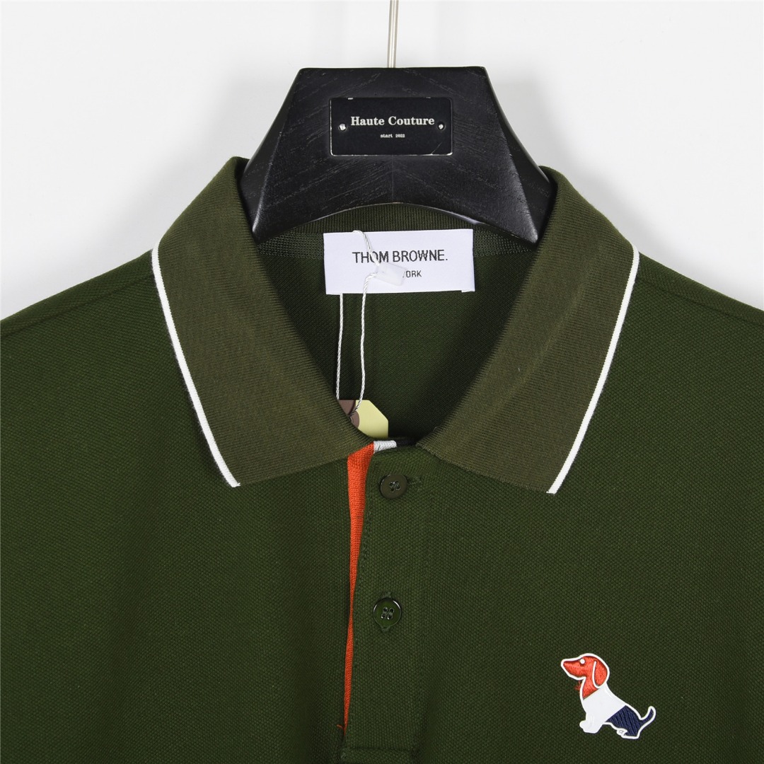 Thom Browne/汤姆布朗 25ss 小狗章仔贴饰刺绣短袖Polo衫