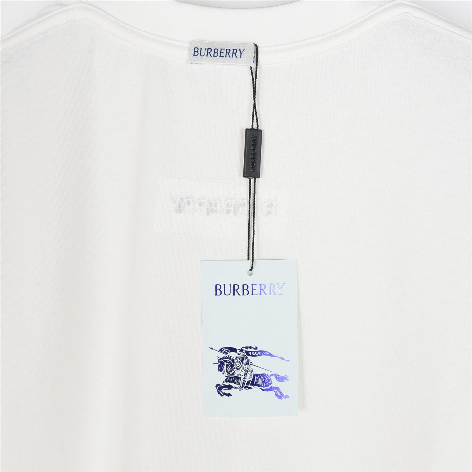 Burberry/巴宝莉 25ss 胸前暗纹战马立体刺绣短袖T恤-High Quatity Cheap Brand wholesale wholesaler seller Clothes Bags handbags Sneakers Top Fashion Clothing Shoes from China Factory Chinese suppliers best Quality Beautiful Price Burberry/巴宝莉 25ss 胸前暗纹战马立体刺绣短袖T恤