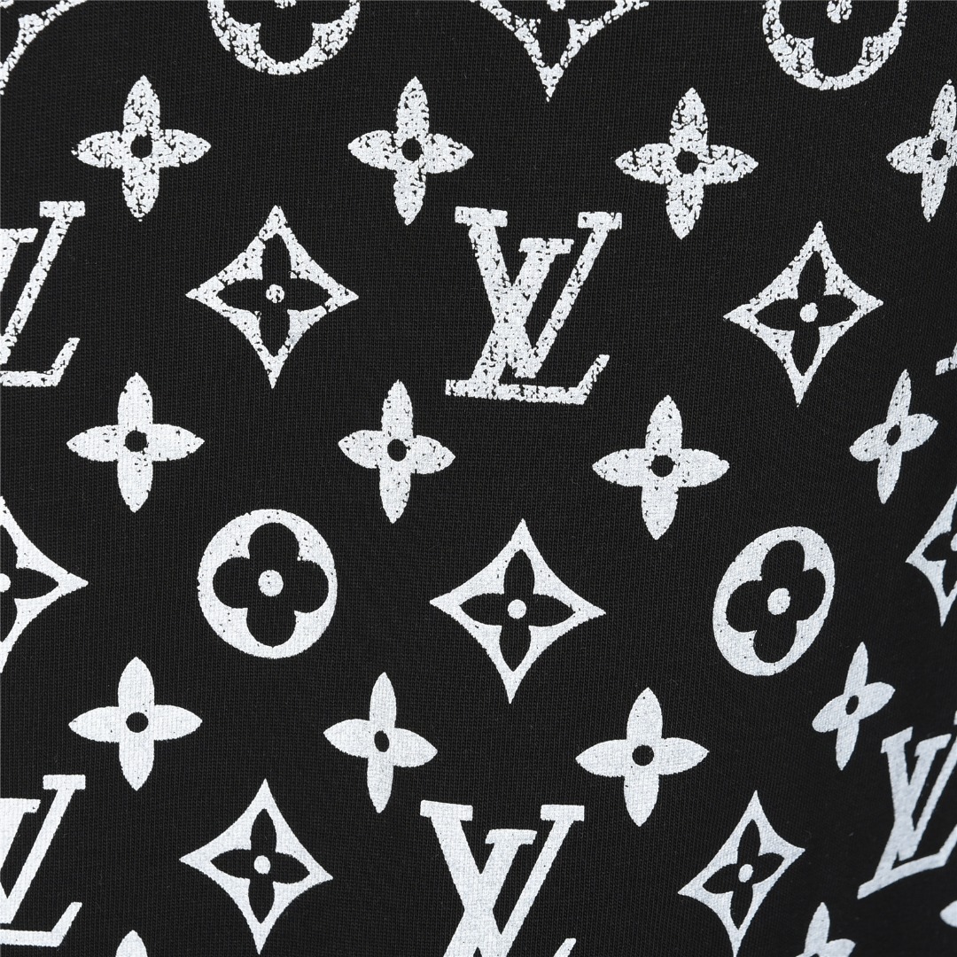 Louis Vuitton/路易威登 满印下幅渐变字母印花T恤